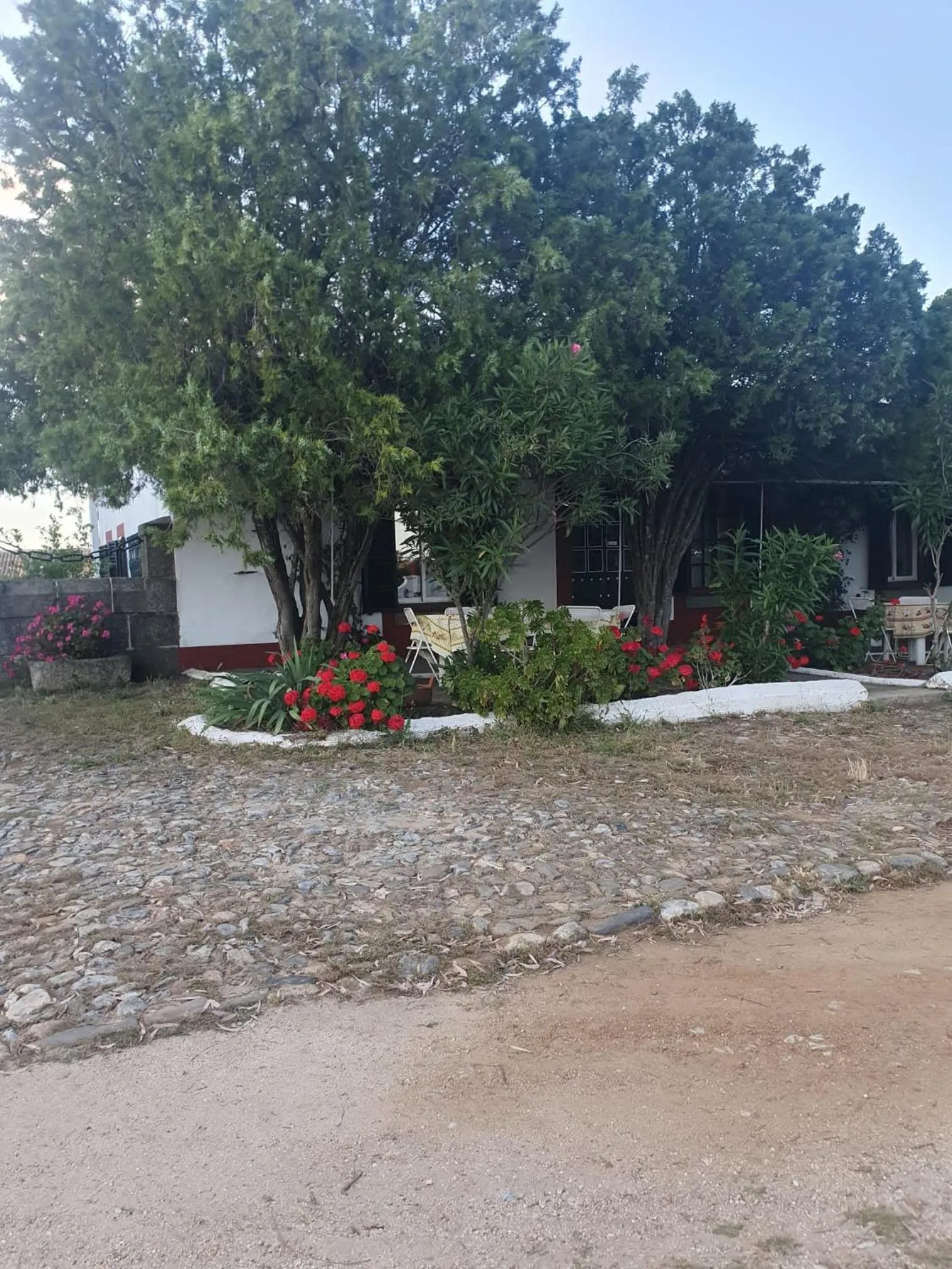 Spring in Hotel Rural El Vaqueril