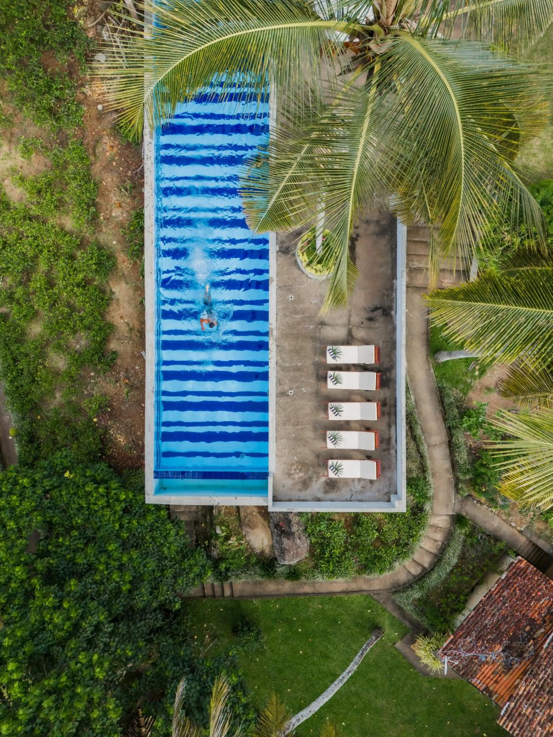 Swimming pool in Athulya Villas, Kandy