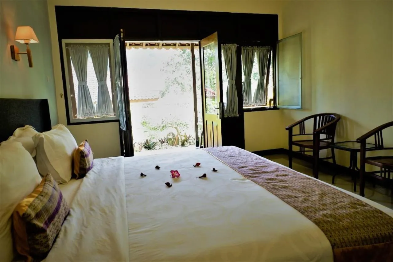 Bed in Villa Kendi