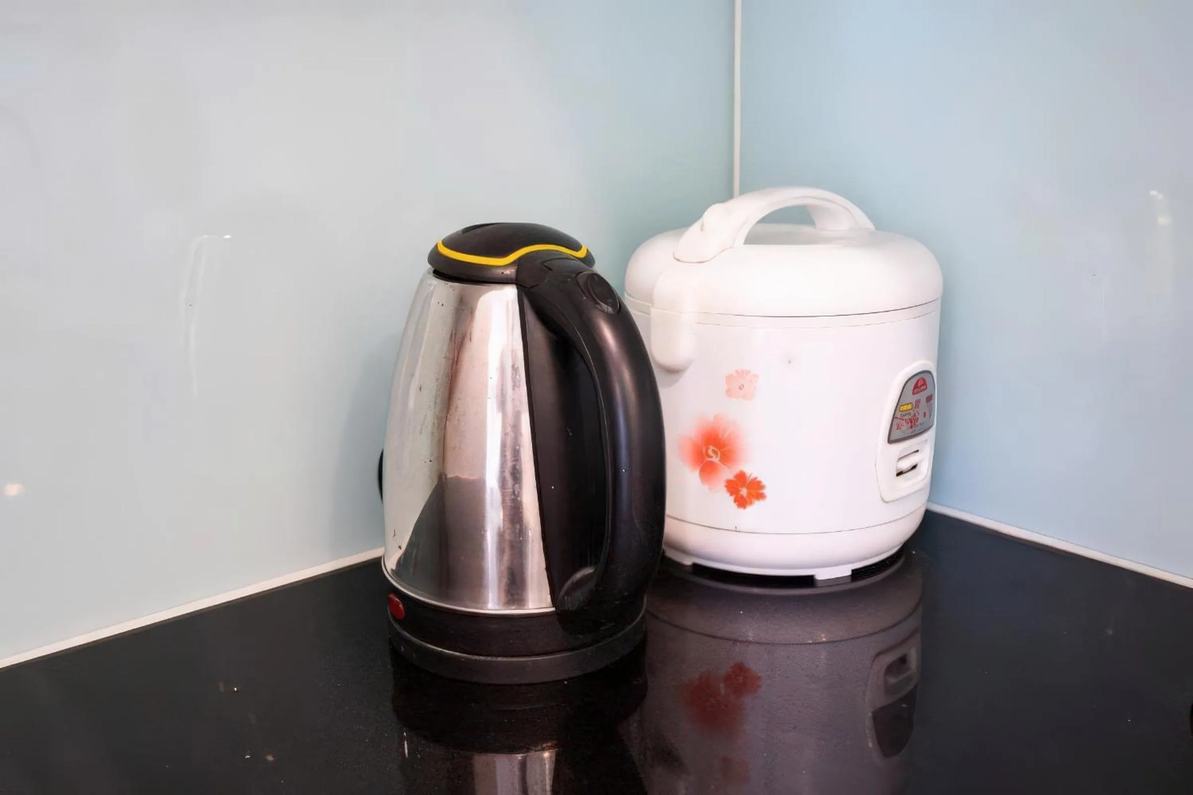 Coffee/tea facilities in Minute Suites - Botanica Orchard TSN Airport