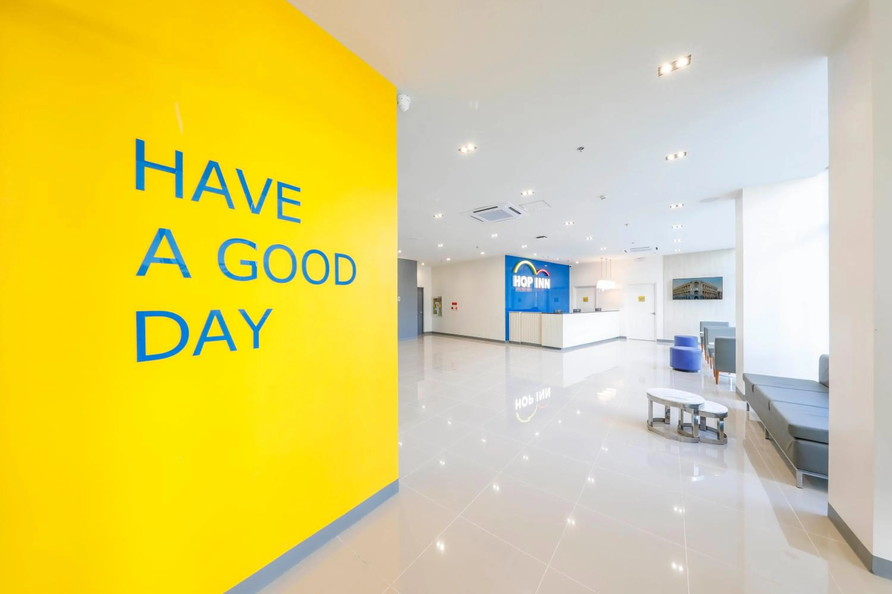 Lobby or reception in Hop Inn Hotel Iloilo