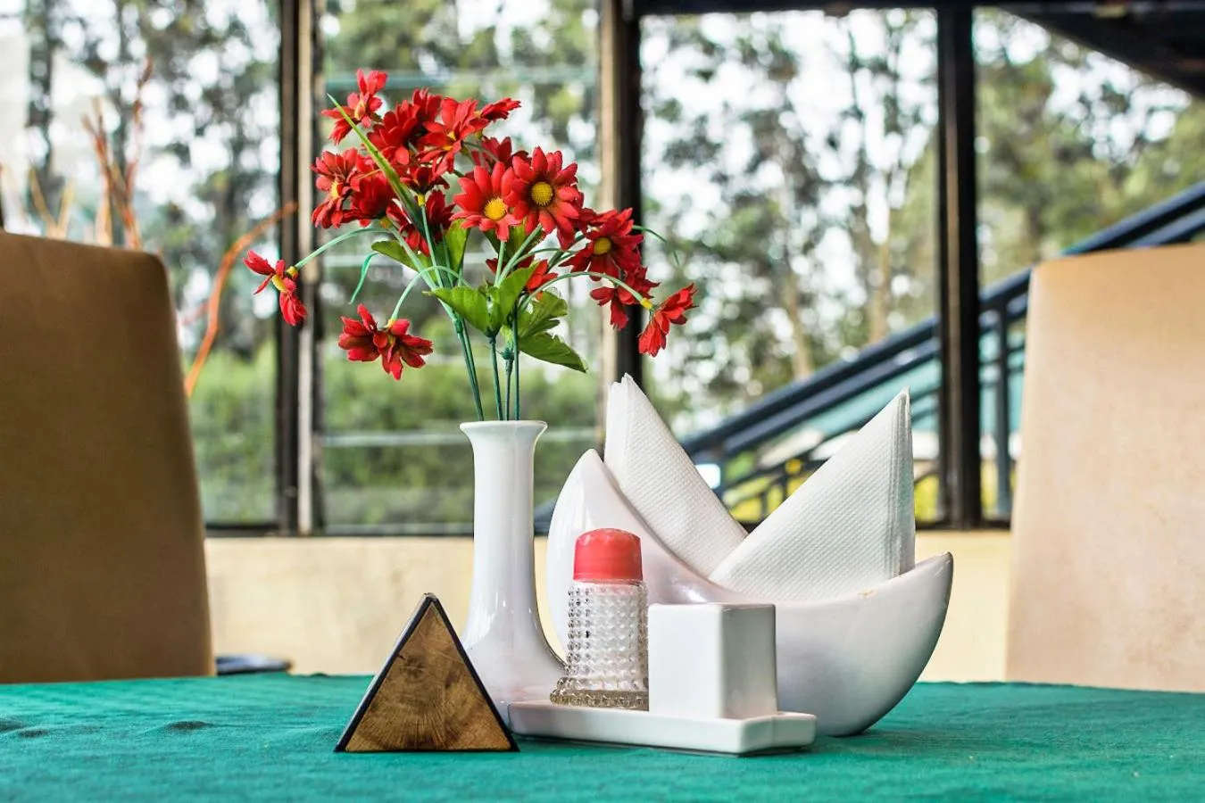 Restaurant/places to eat in Fina Gardens Resort, Naivasha