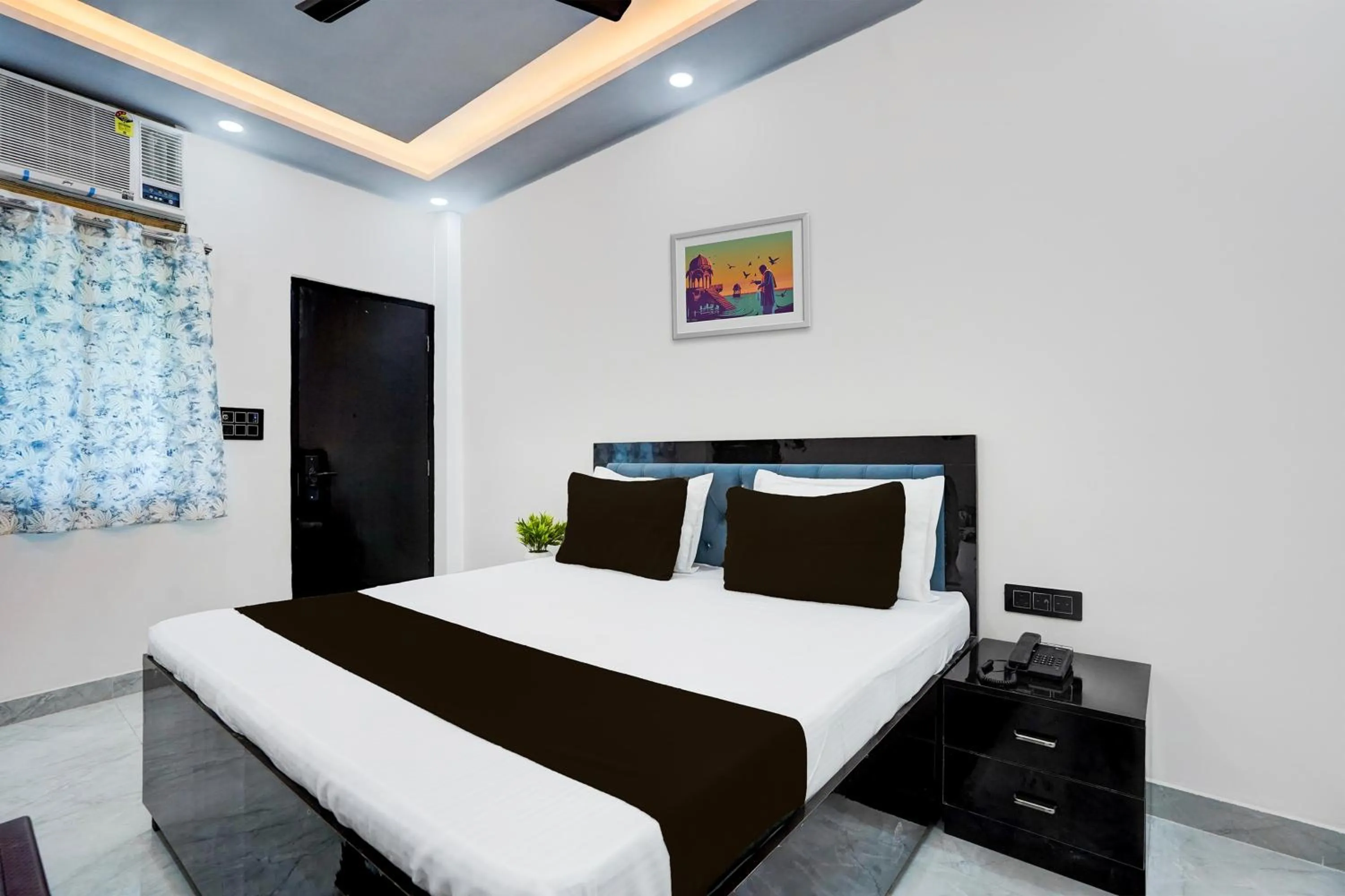 Bedroom, Bed in Hotel O Karan Residency