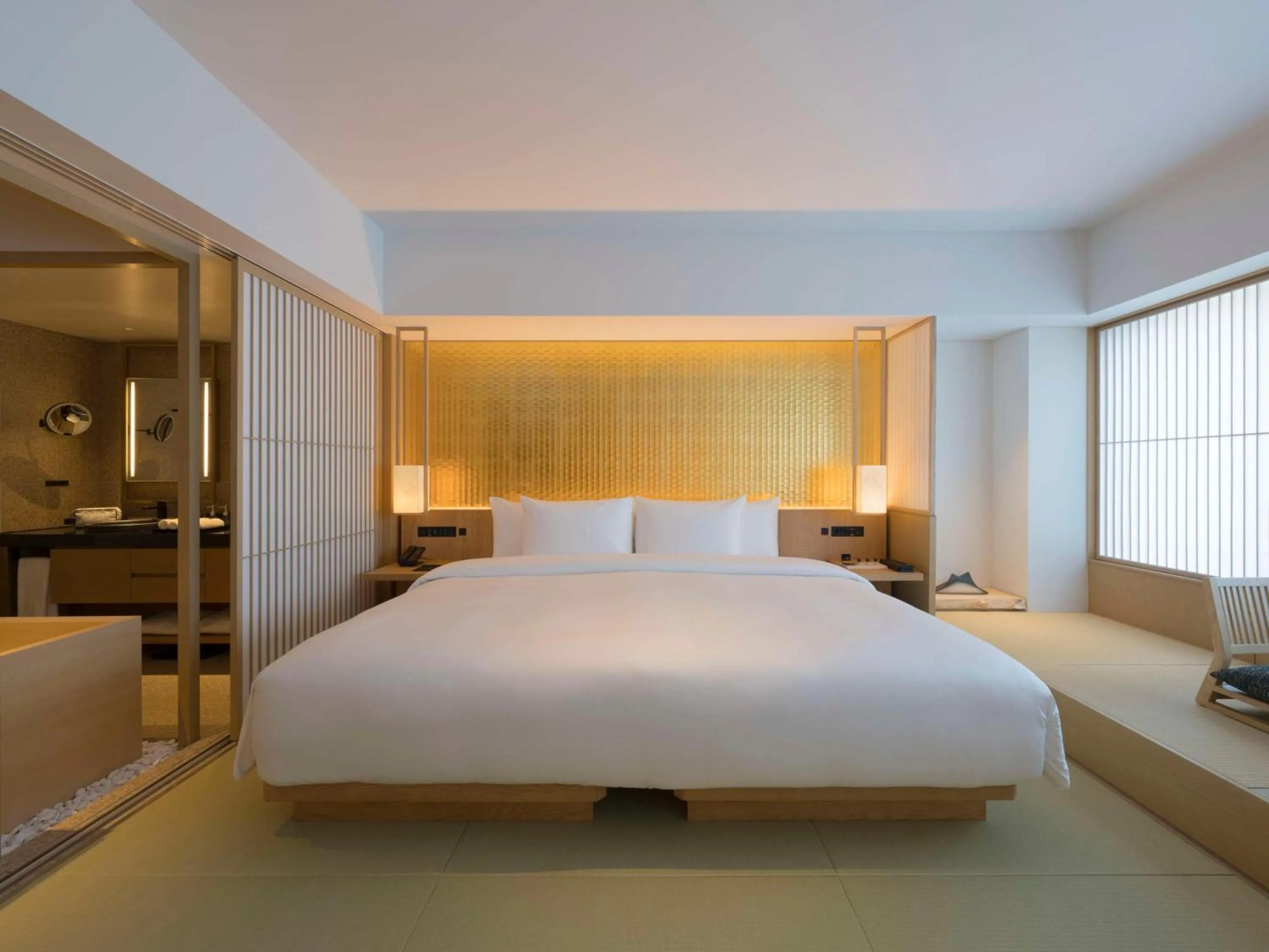 Bedroom, Bed in Banyan Tree Higashiyama Kyoto