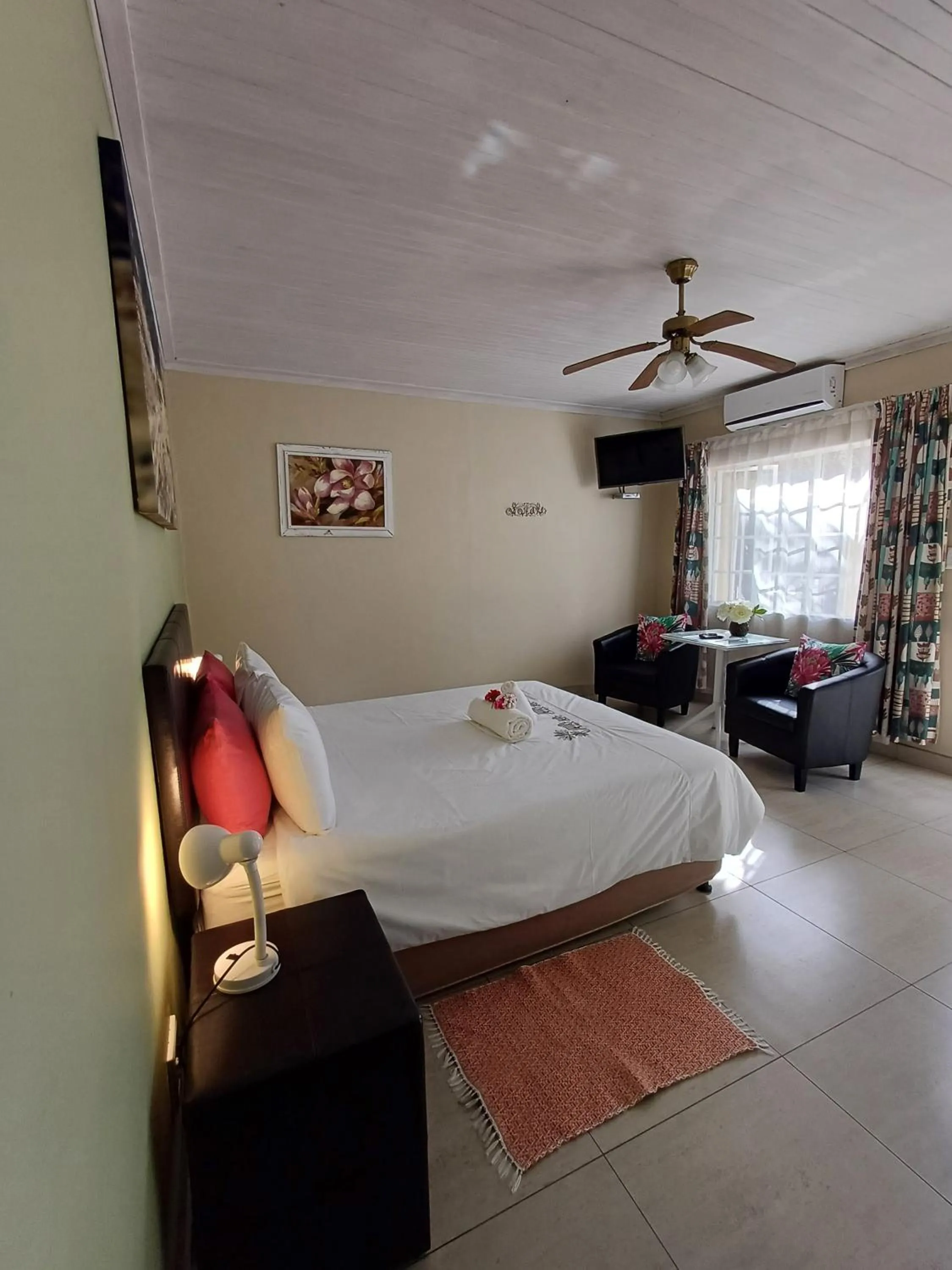 Bedroom, Bed in Capbon Guesthouse