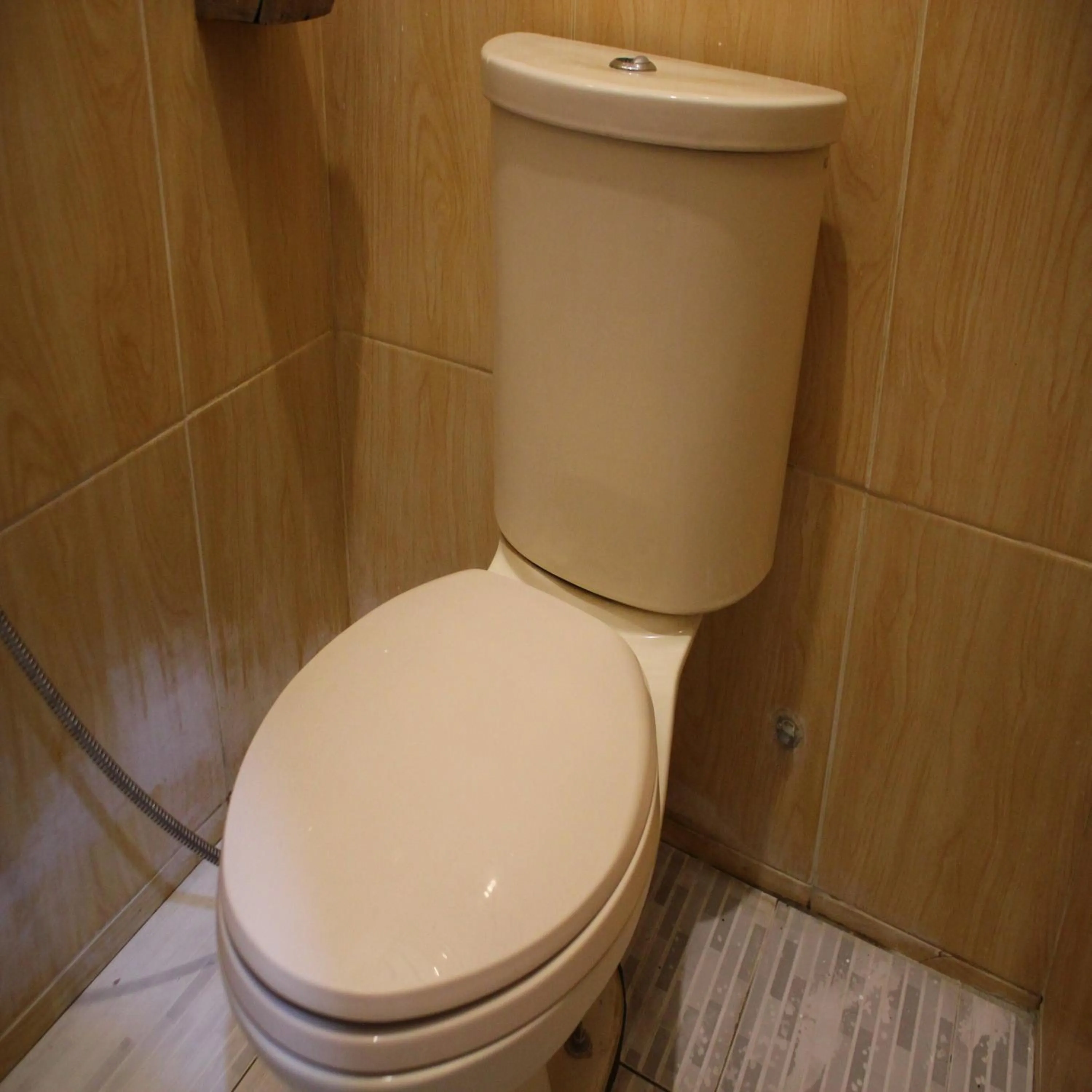 Toilet in Hotel Permata Zamrud