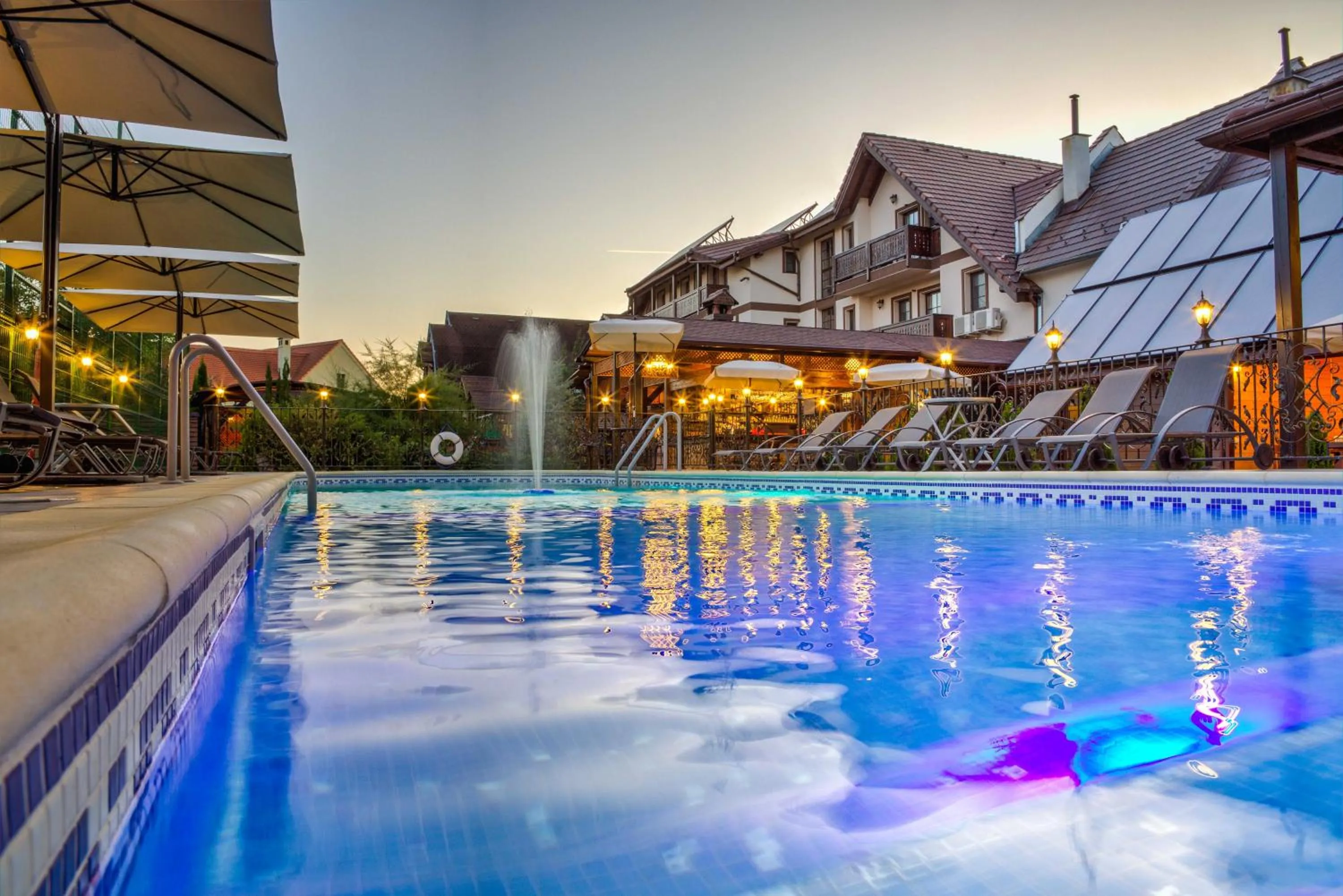 Property building in Conacul Ambient