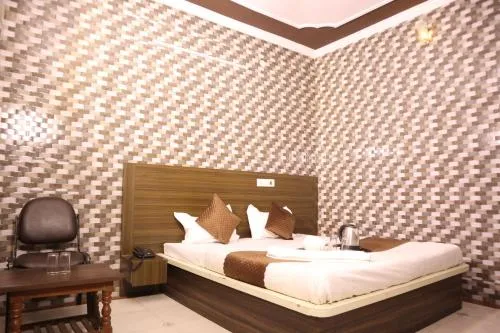 HOTEL P R Palace