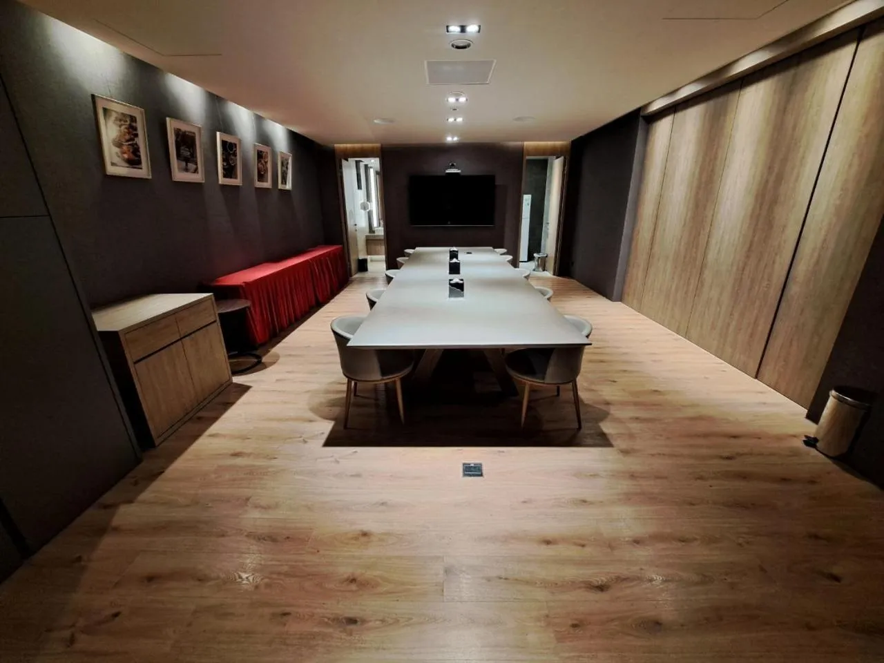 Boutech Wuri Village Hotel