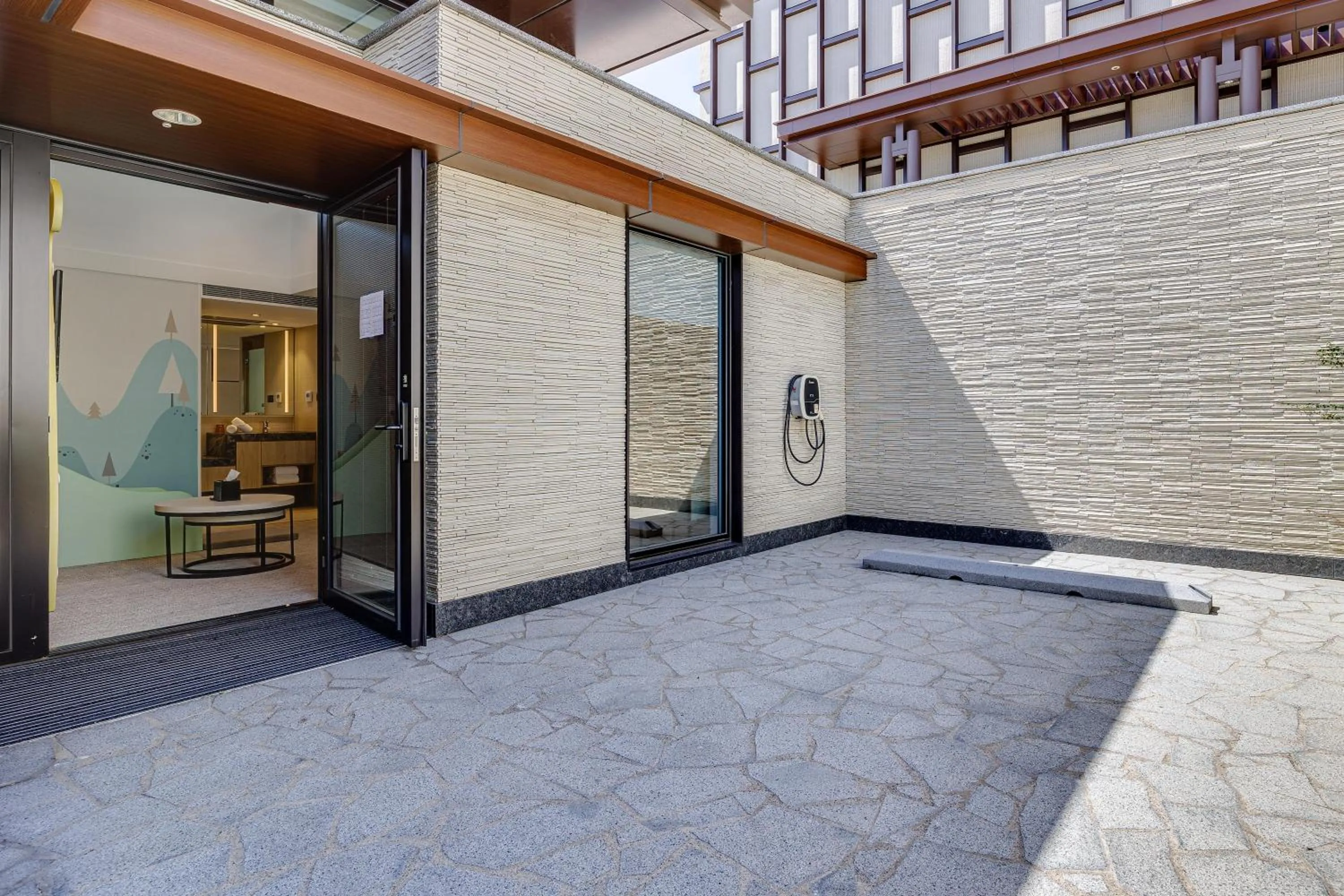 Boutech Wuri Village Hotel