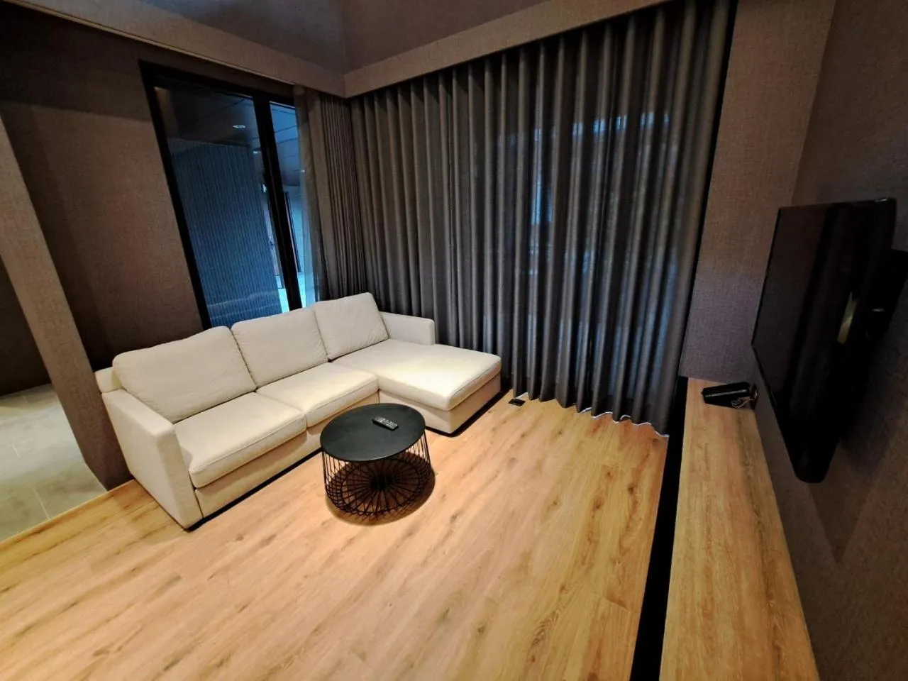 Boutech Wuri Village Hotel