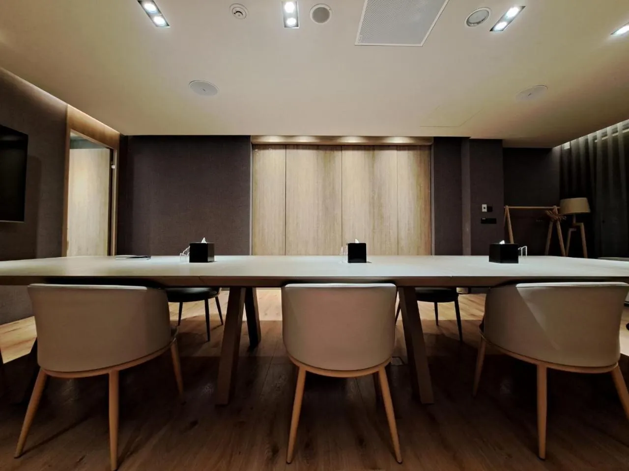 Boutech Wuri Village Hotel