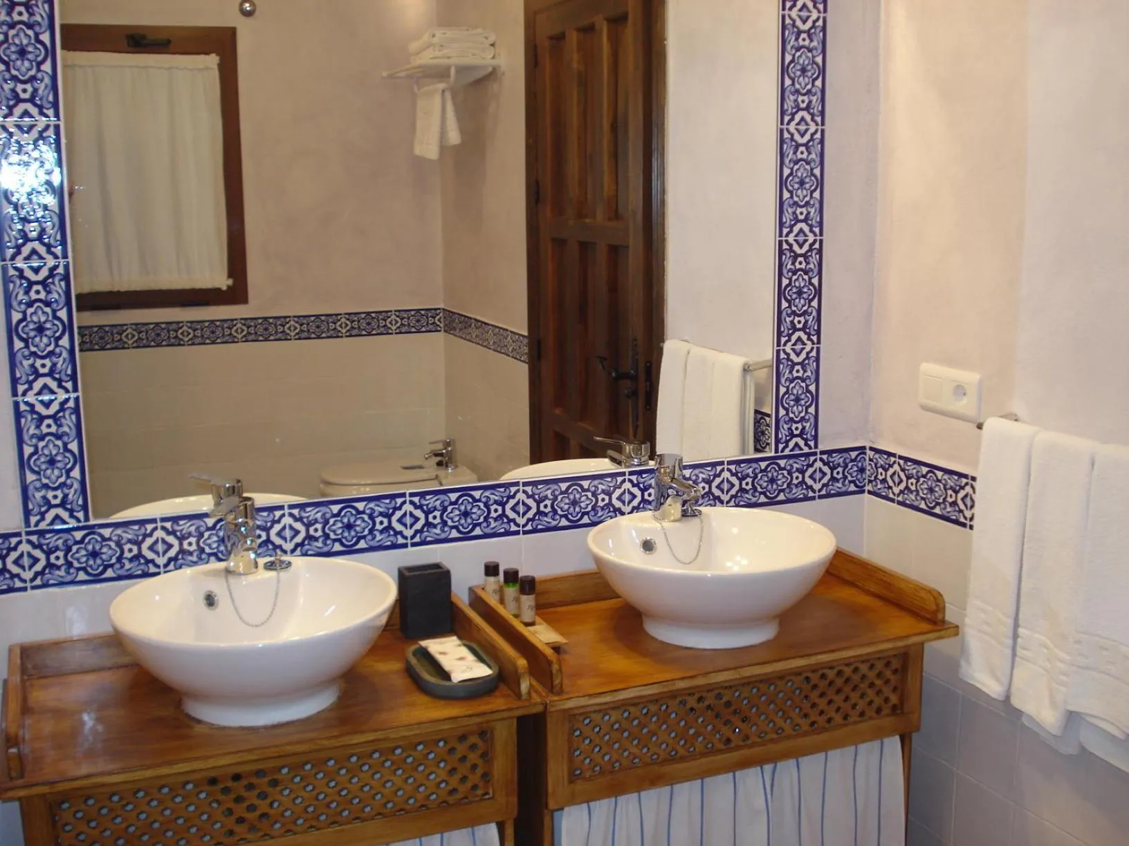 Bathroom in Hotel Cortijo de Salia