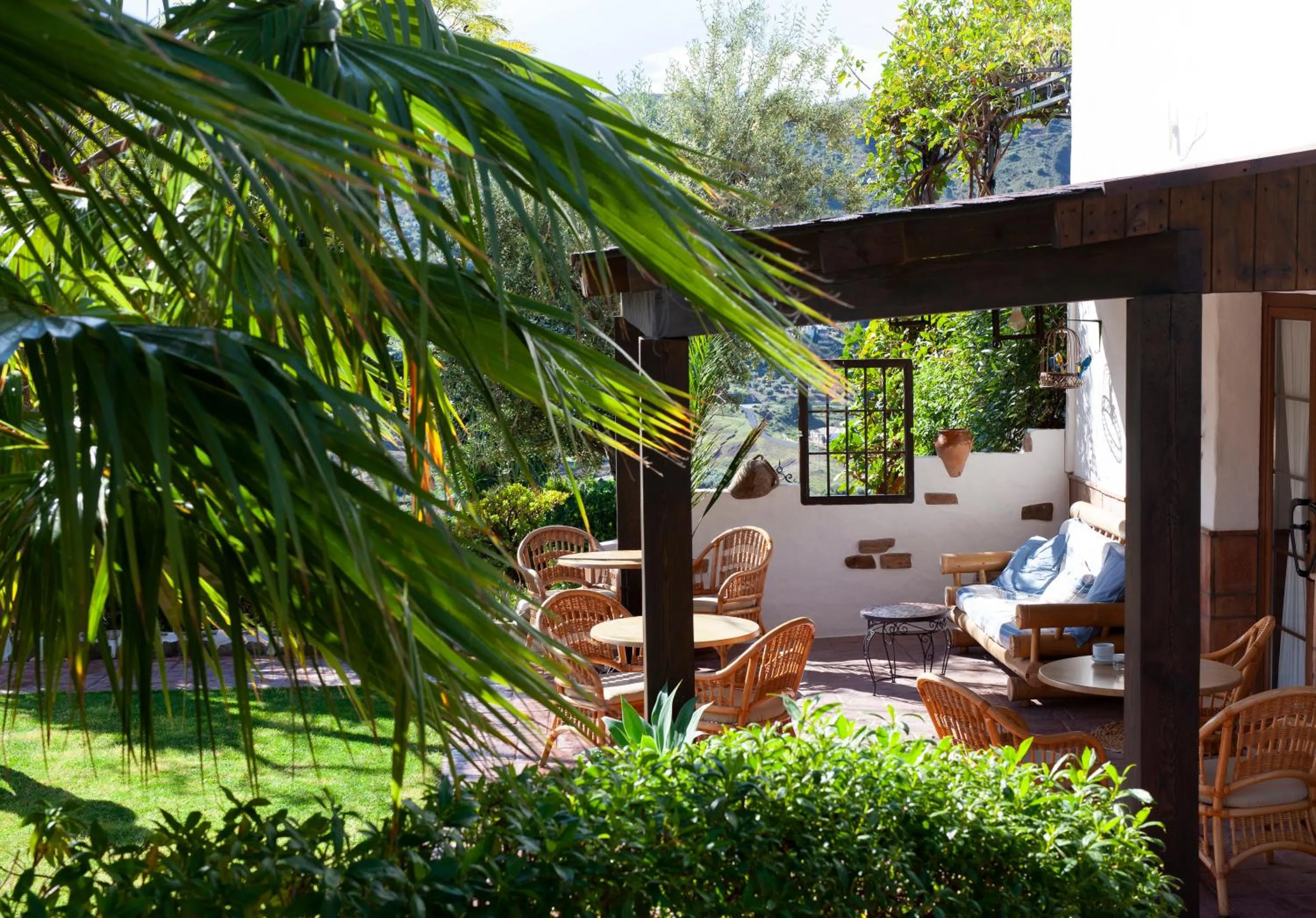 Patio in Hotel Cortijo de Salia