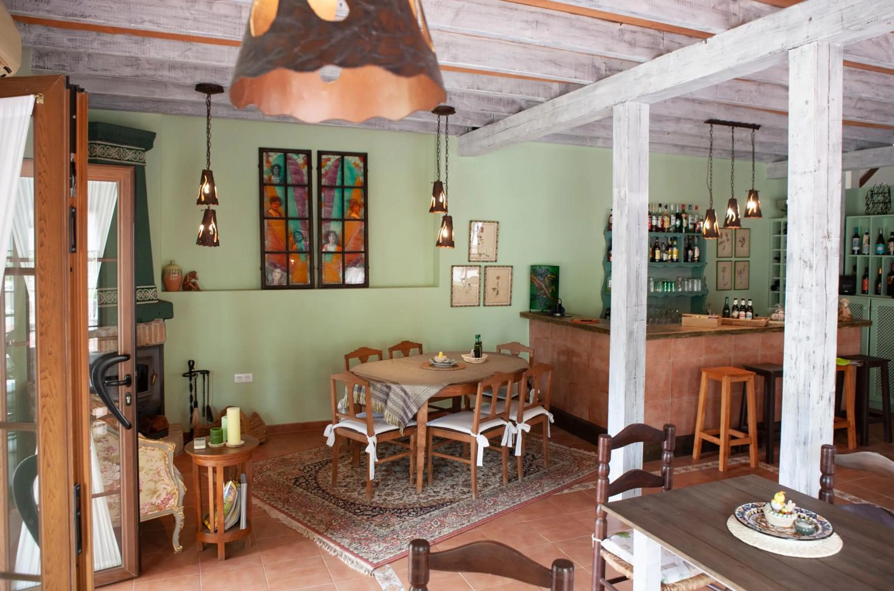 Restaurant/places to eat in Hotel Cortijo de Salia