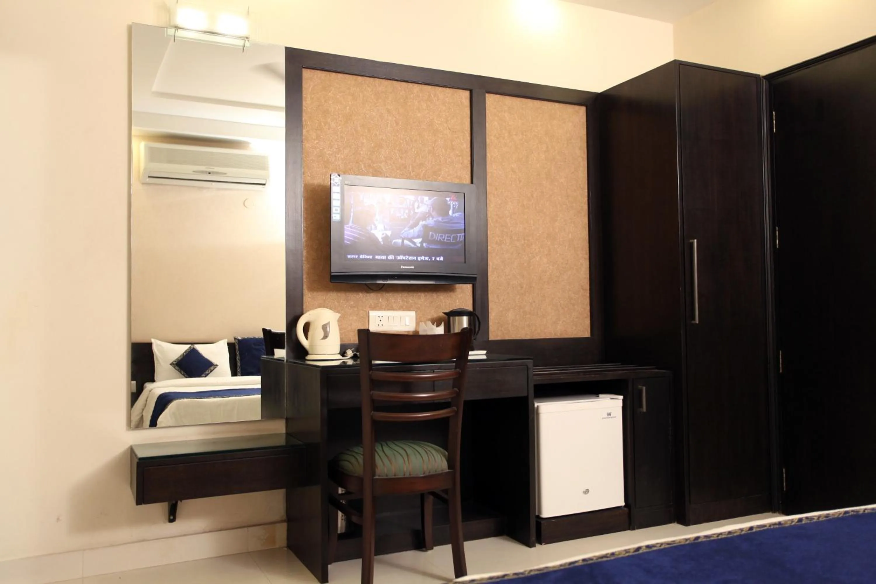 Seating area in Saar Inn