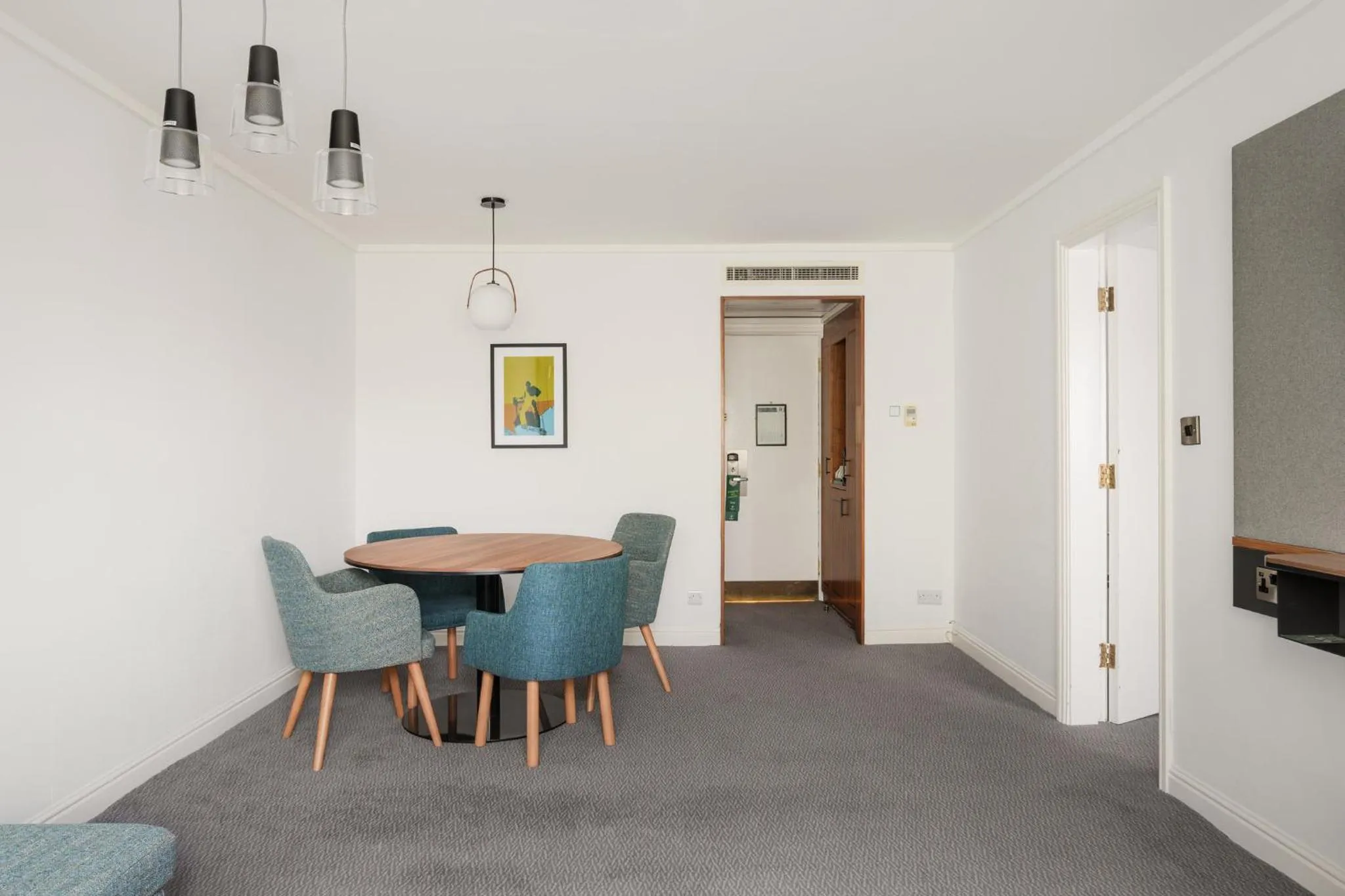 Photo of the whole room in Holiday Inn Birmingham Bromsgrove by IHG