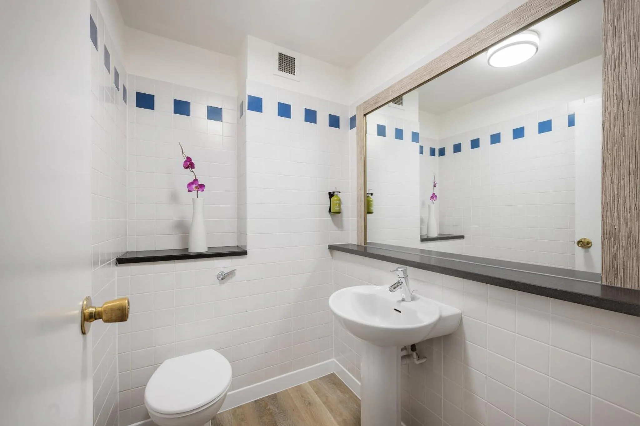 Photo of the whole room in Holiday Inn Birmingham Bromsgrove by IHG