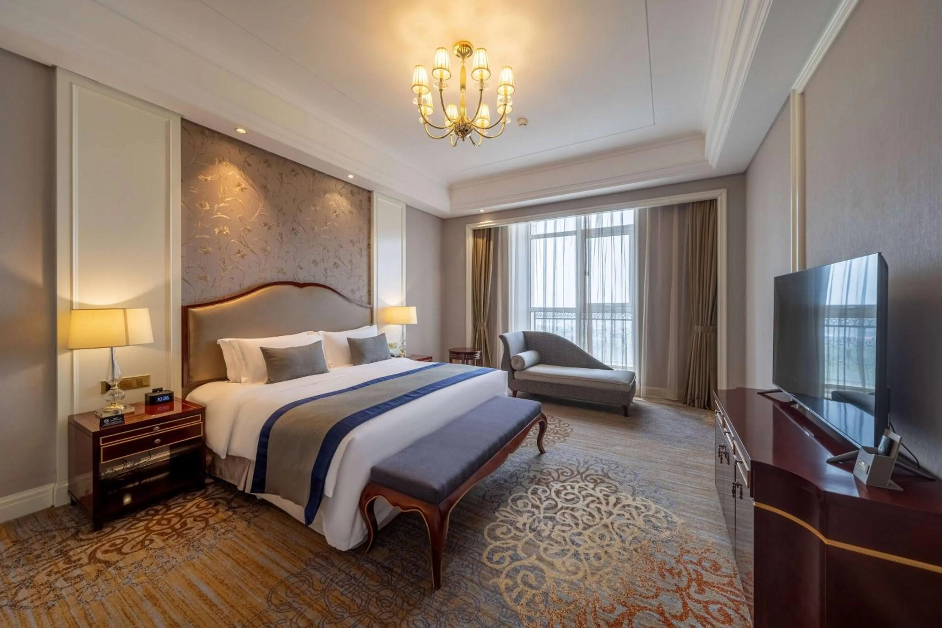 Bed in Howard Johnson Junhe Hot Springs Resort Beijing北京君和豪生温泉酒店