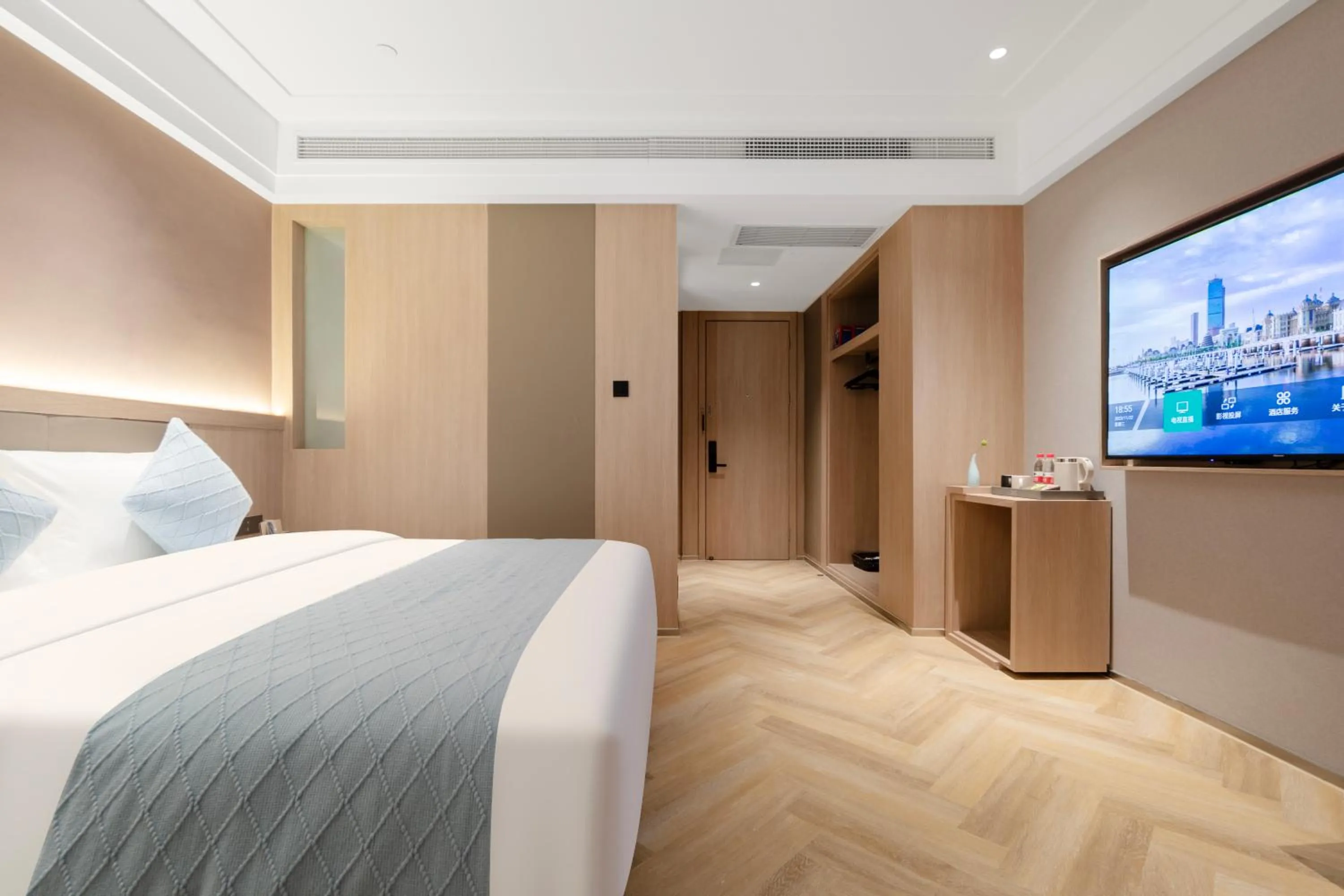 Bed in Ramada by Wyndham Wuhan Wangjiawan