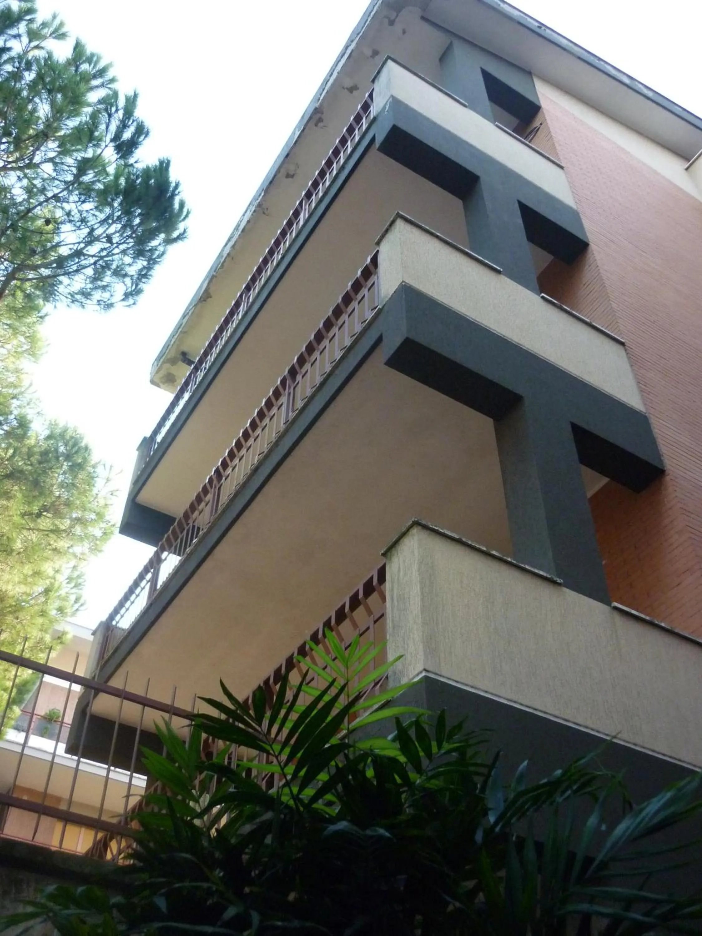 Decorative detail in Eur Nir Residence