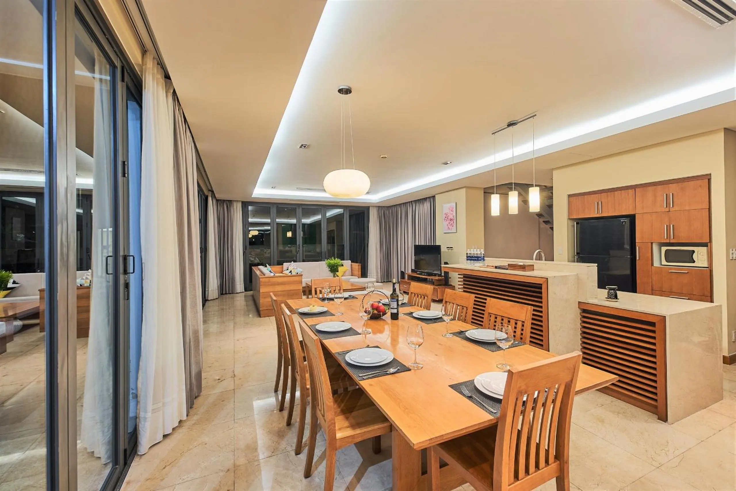 TV and multimedia in Ocean Beach Resort Da Nang