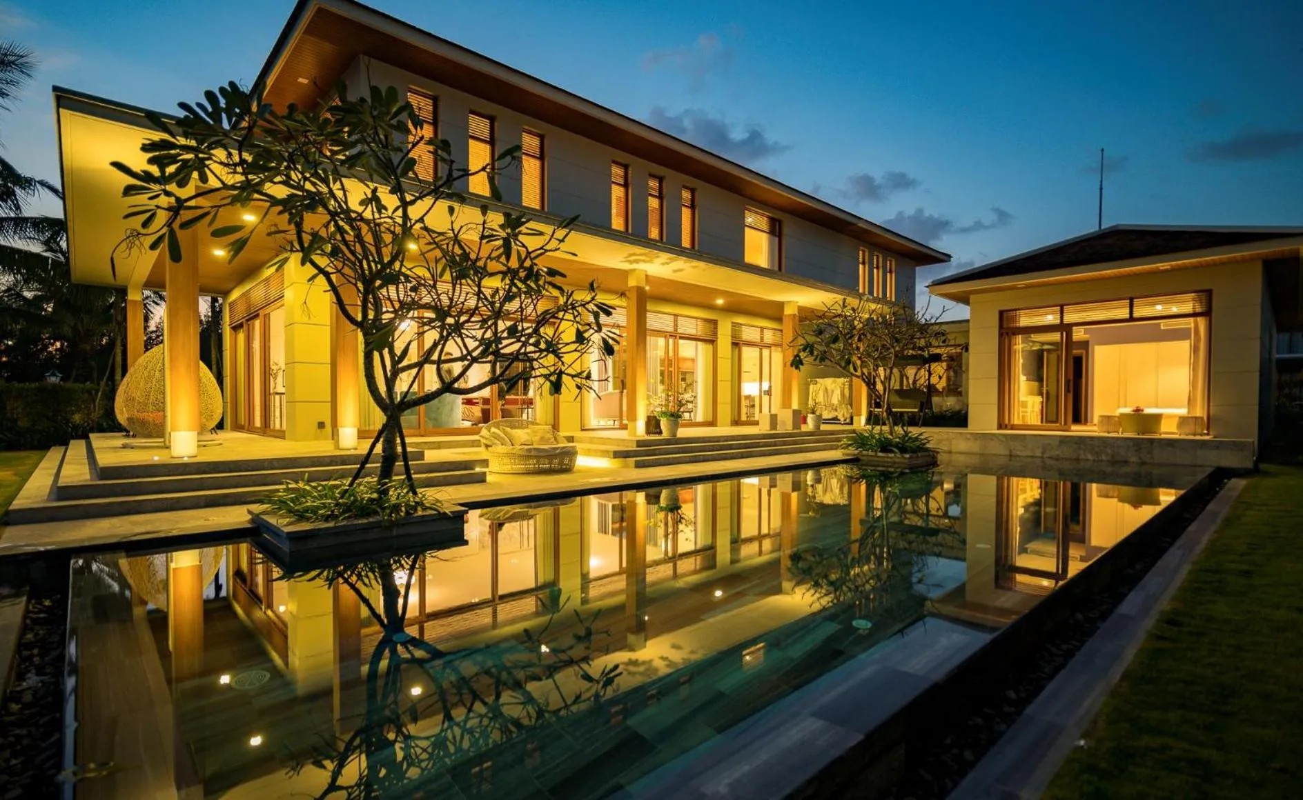 Property building in Ocean Beach Resort Da Nang