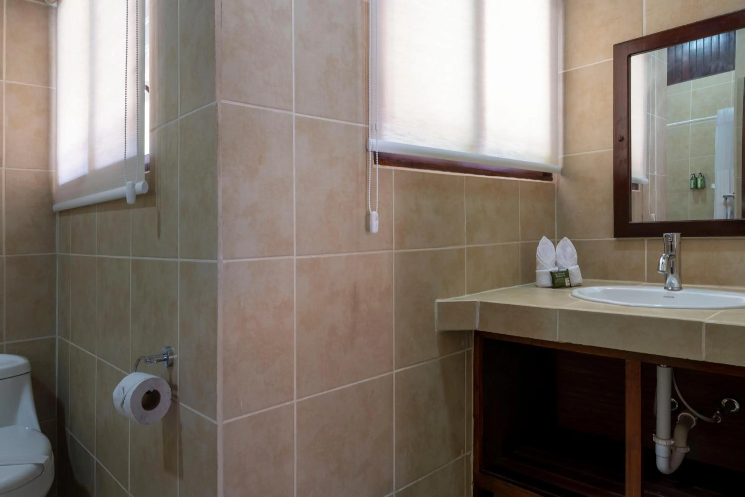 Bathroom in Fuego del Sol Beachfront Hotel