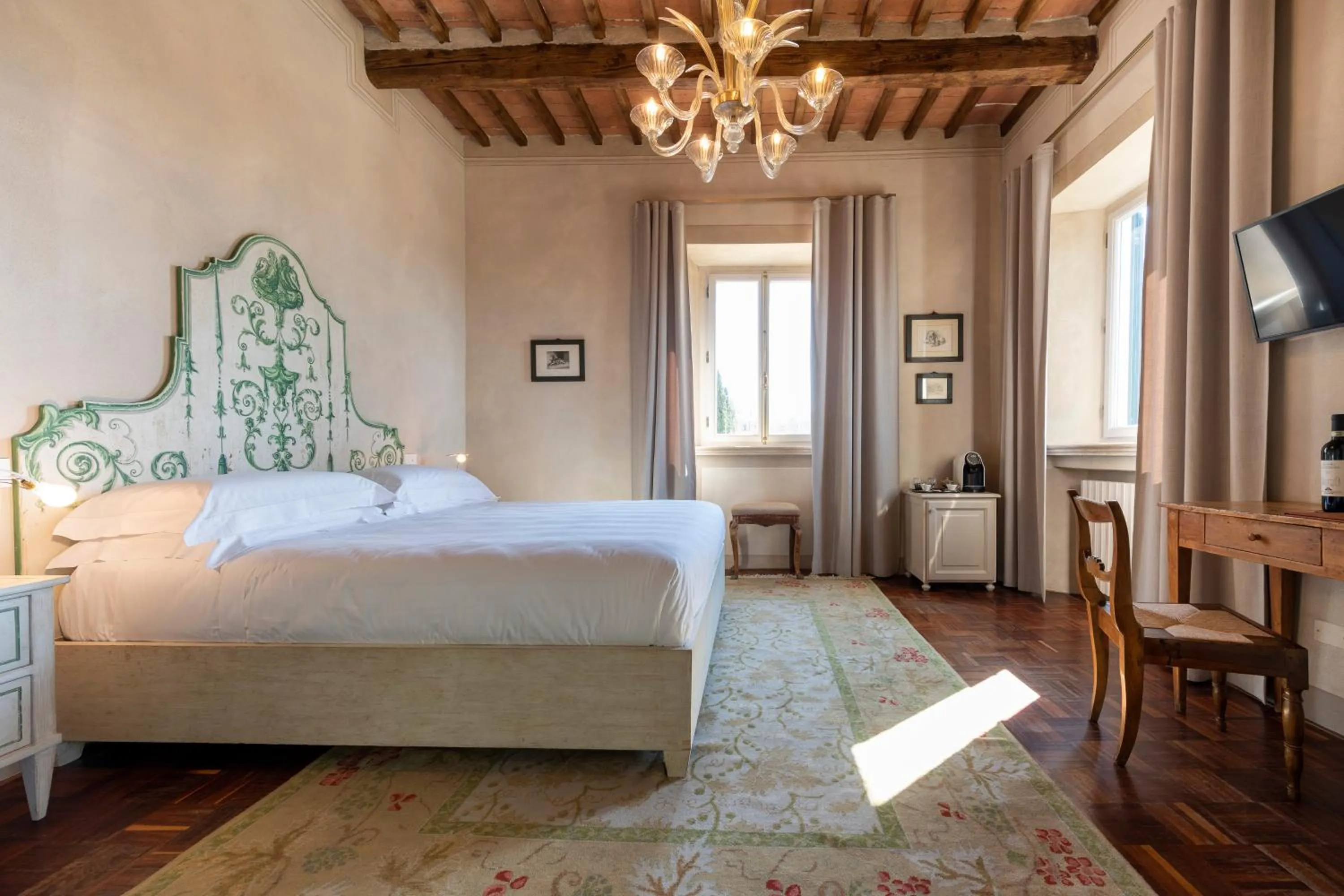 Bedroom, Bed in Villa Le Prata - Residenza del Vescovo - Cantina & Relais