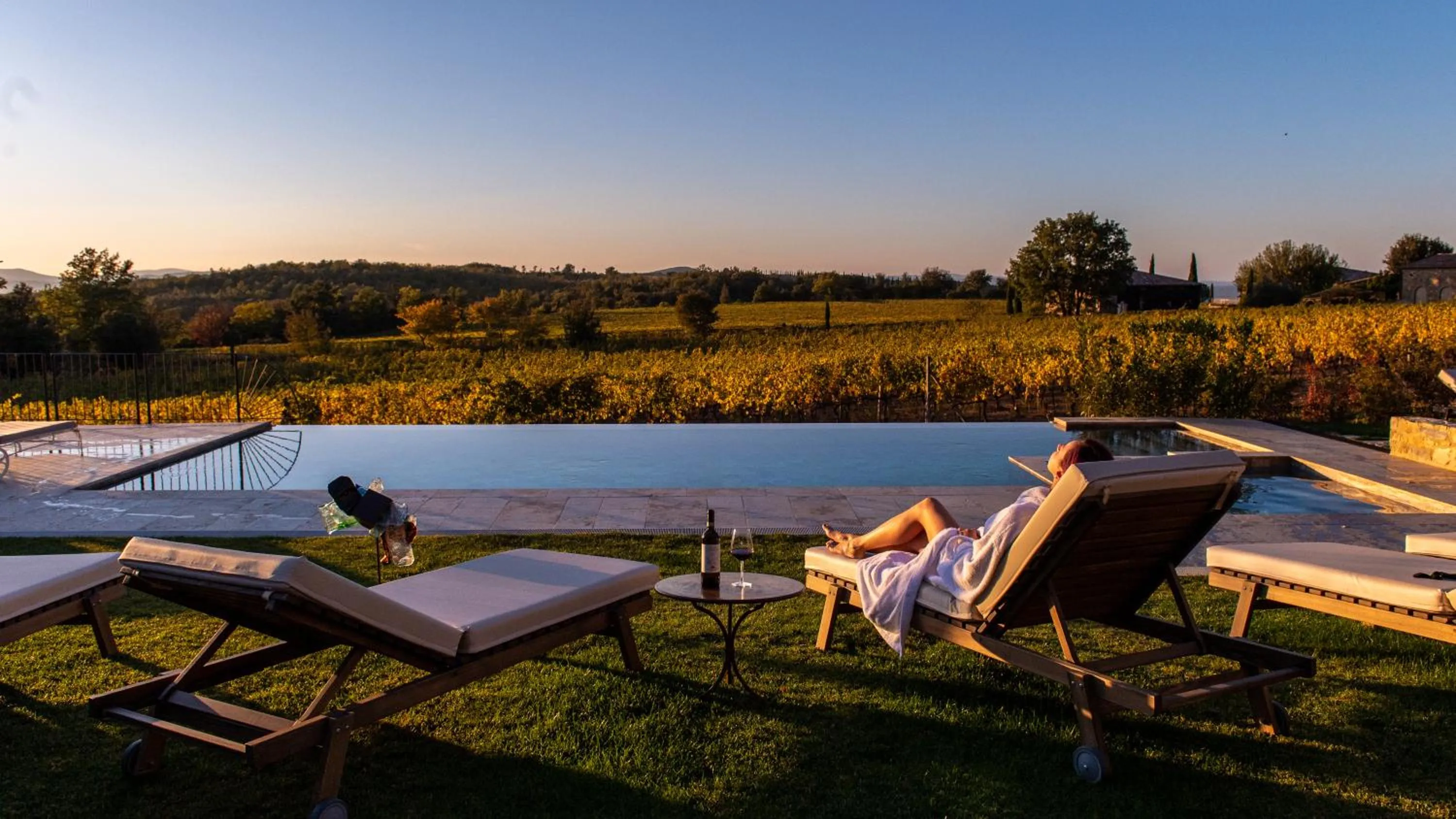 Swimming pool in Villa Le Prata - Residenza del Vescovo - Cantina & Relais