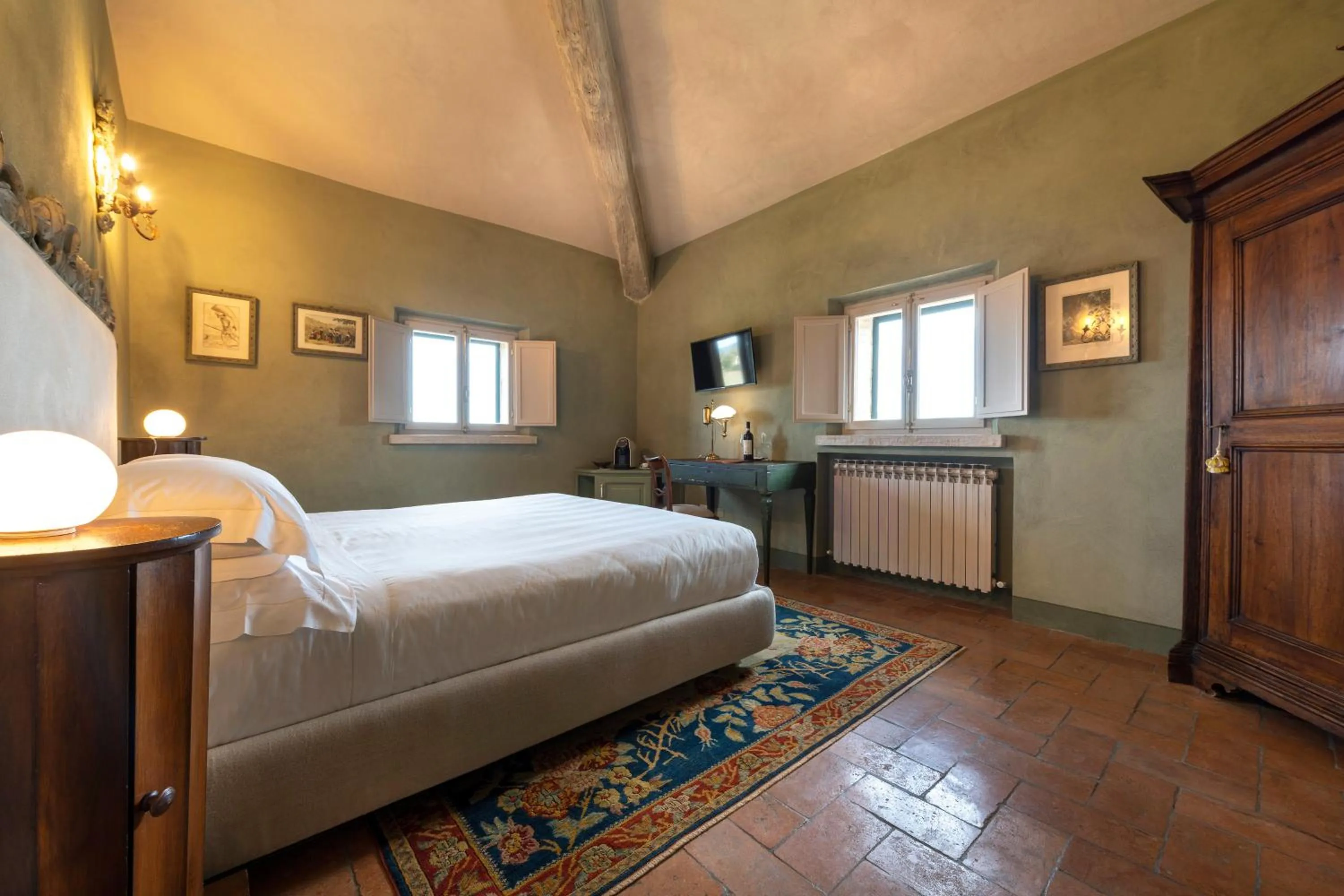 Bedroom, Bed in Villa Le Prata - Residenza del Vescovo - Cantina & Relais