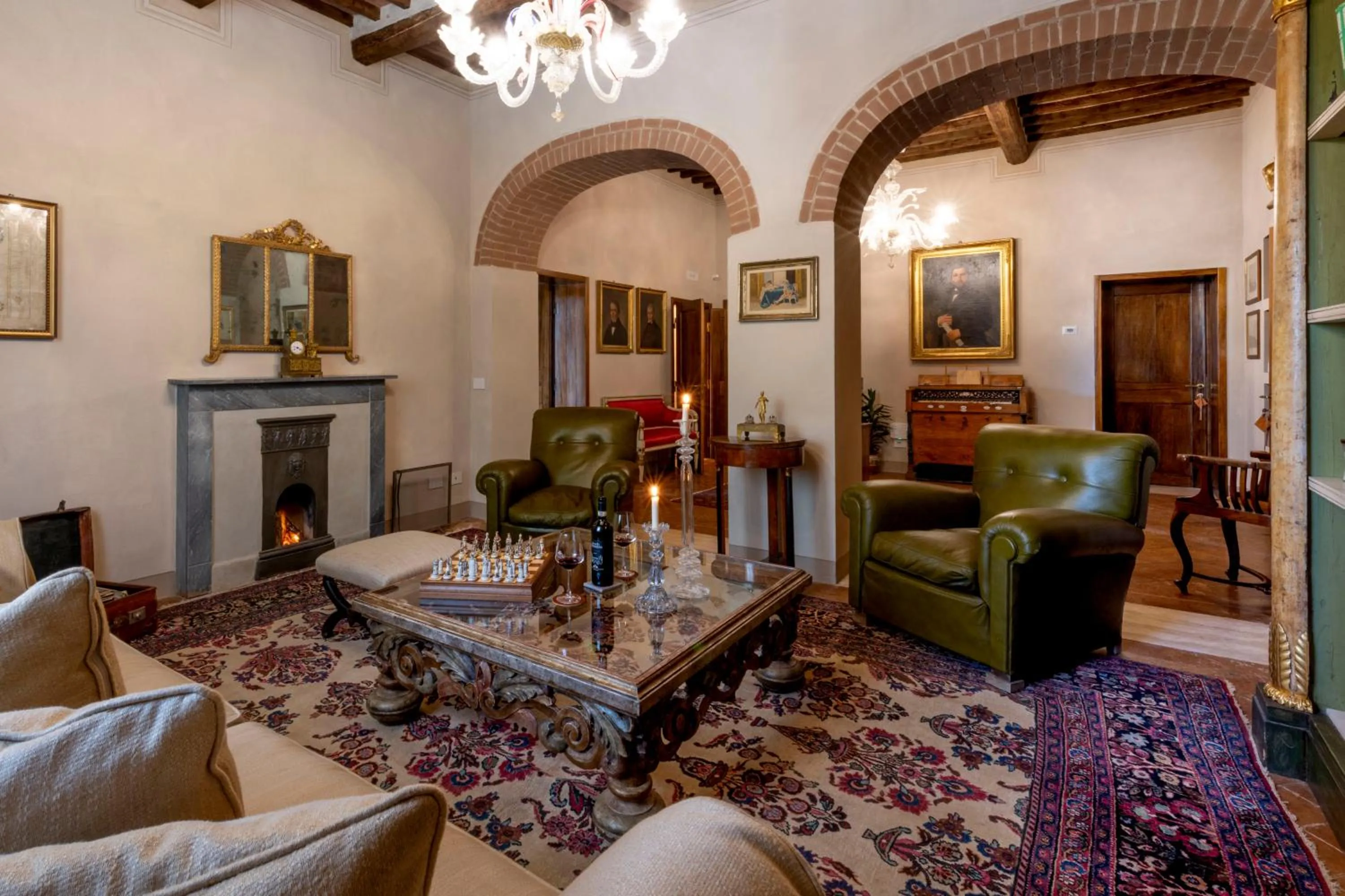 Communal lounge/ TV room in Villa Le Prata - Residenza del Vescovo - Cantina & Relais