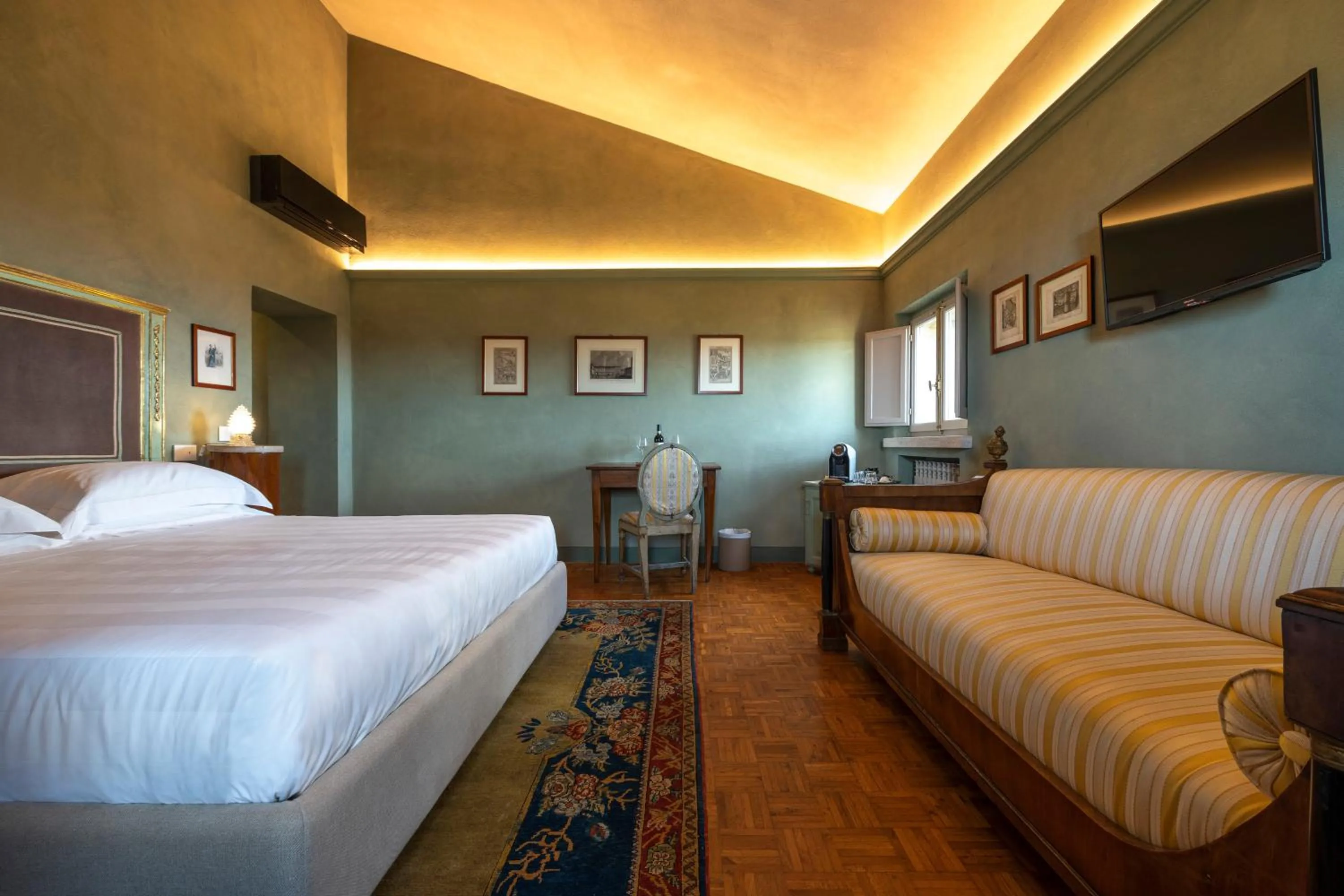 Bedroom, Bed in Villa Le Prata - Residenza del Vescovo - Cantina & Relais