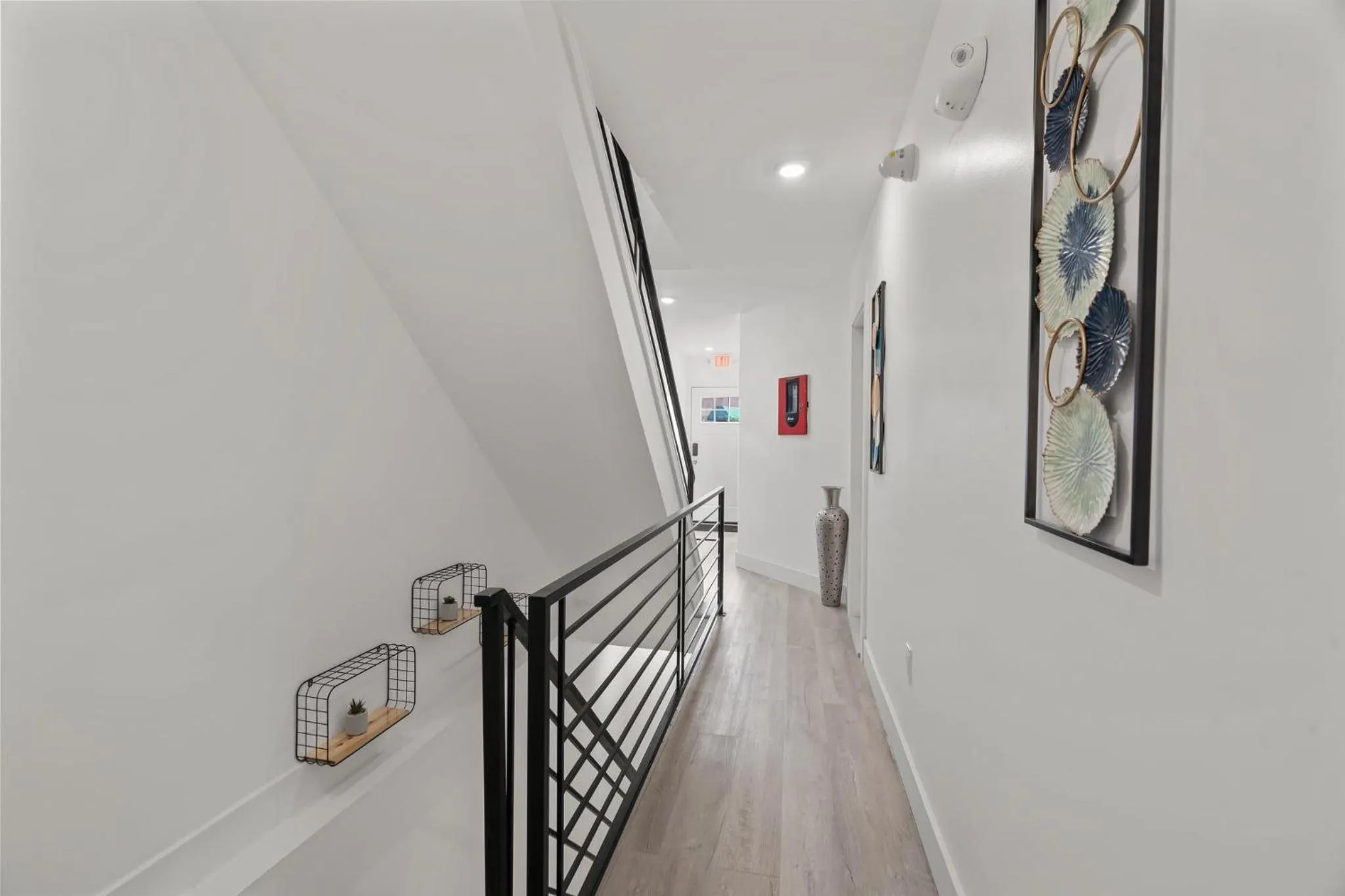 Facade/entrance in New Season Royals, Airport West