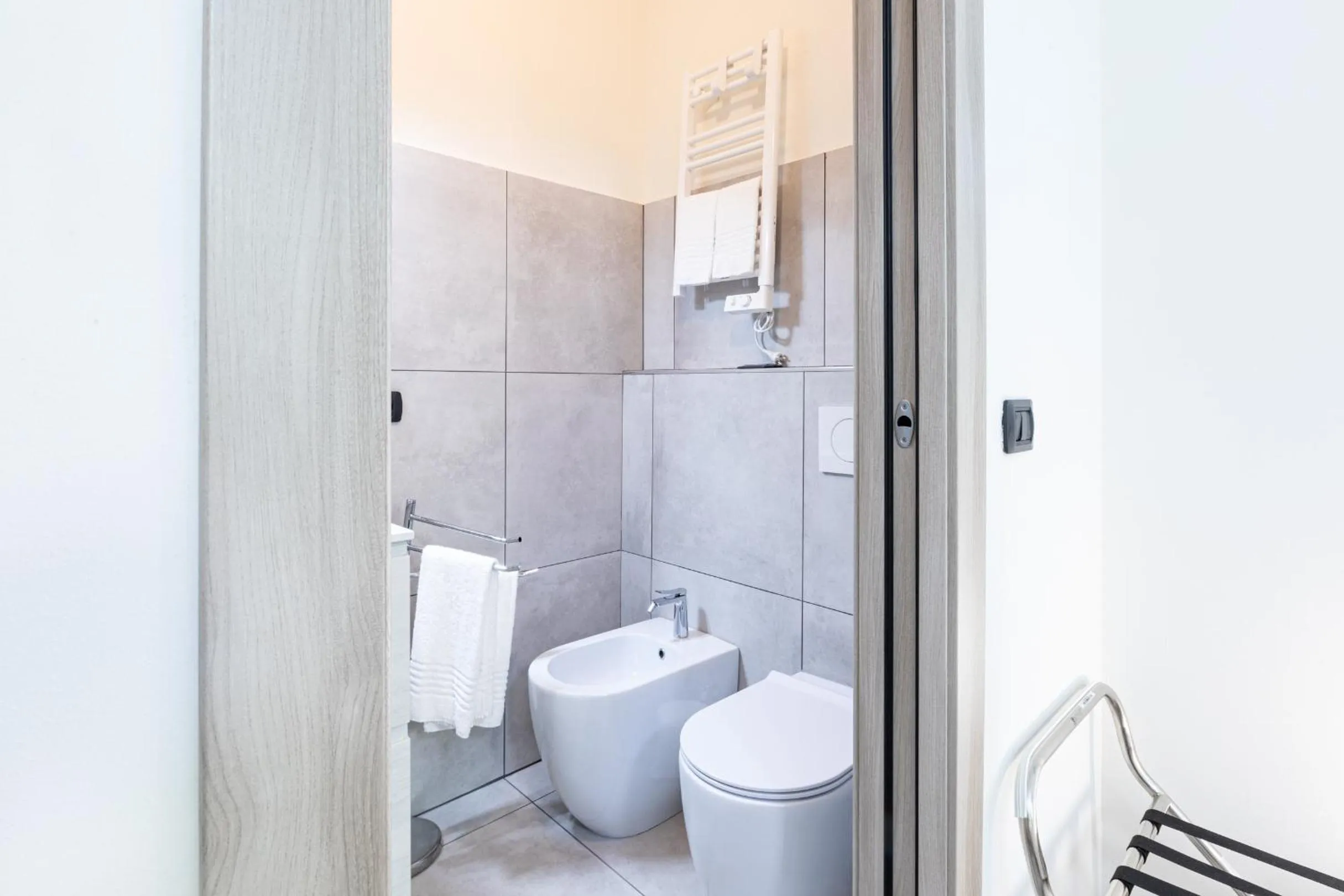 Shower in Città Studi Suites - Top Collection