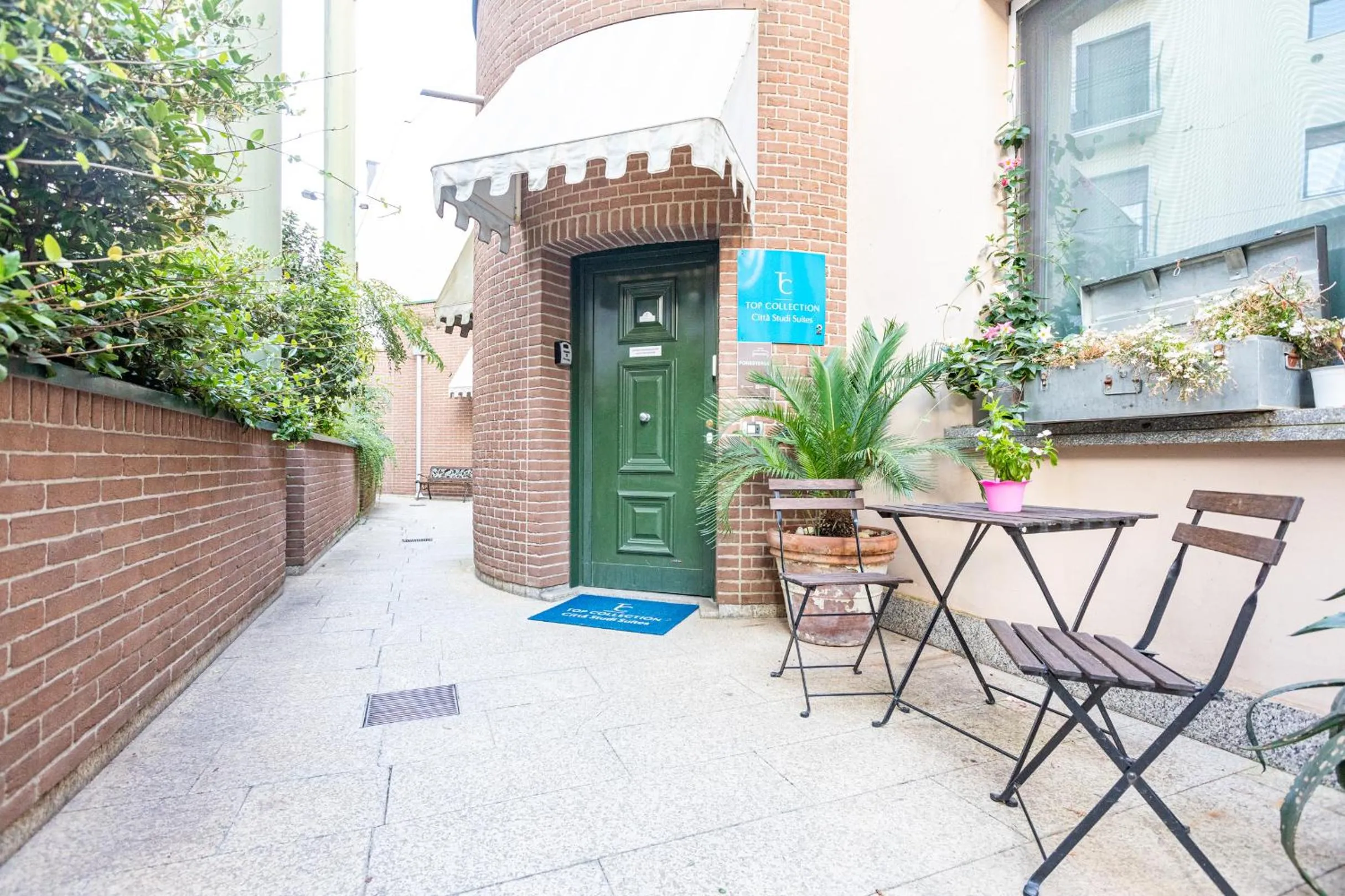 Property building in Città Studi Suites - Top Collection