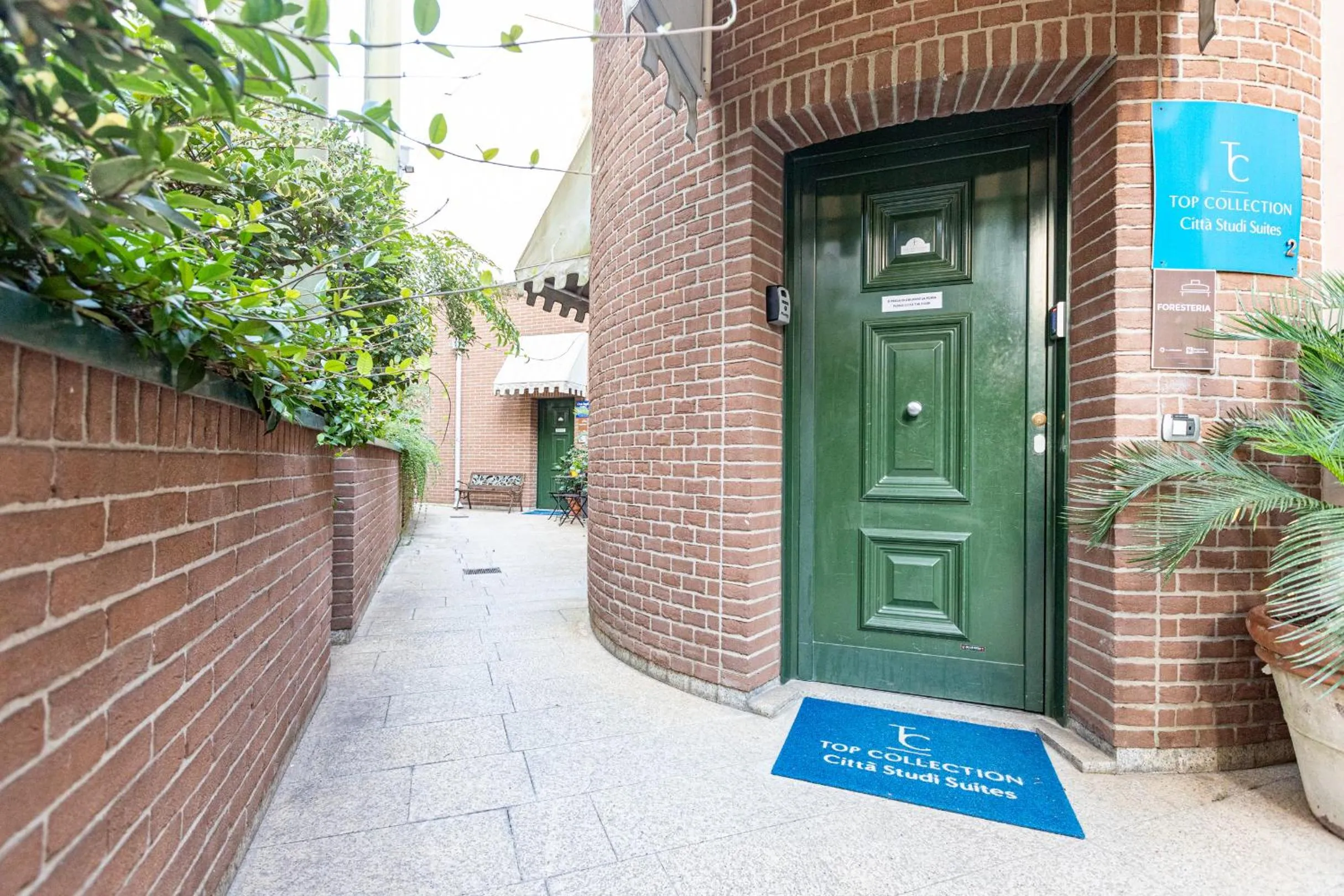 Facade/entrance in Città Studi Suites - Top Collection