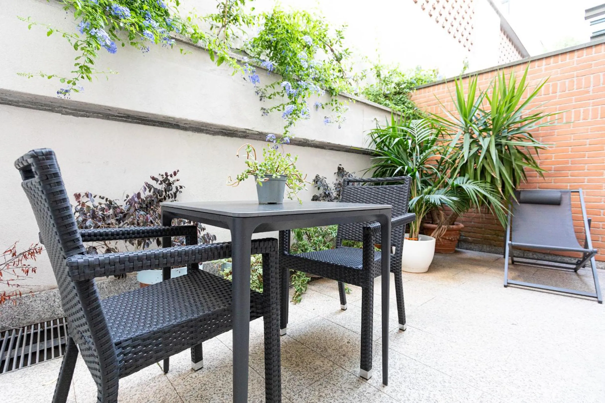 Balcony/Terrace in B&b Too Cute 2b Str8