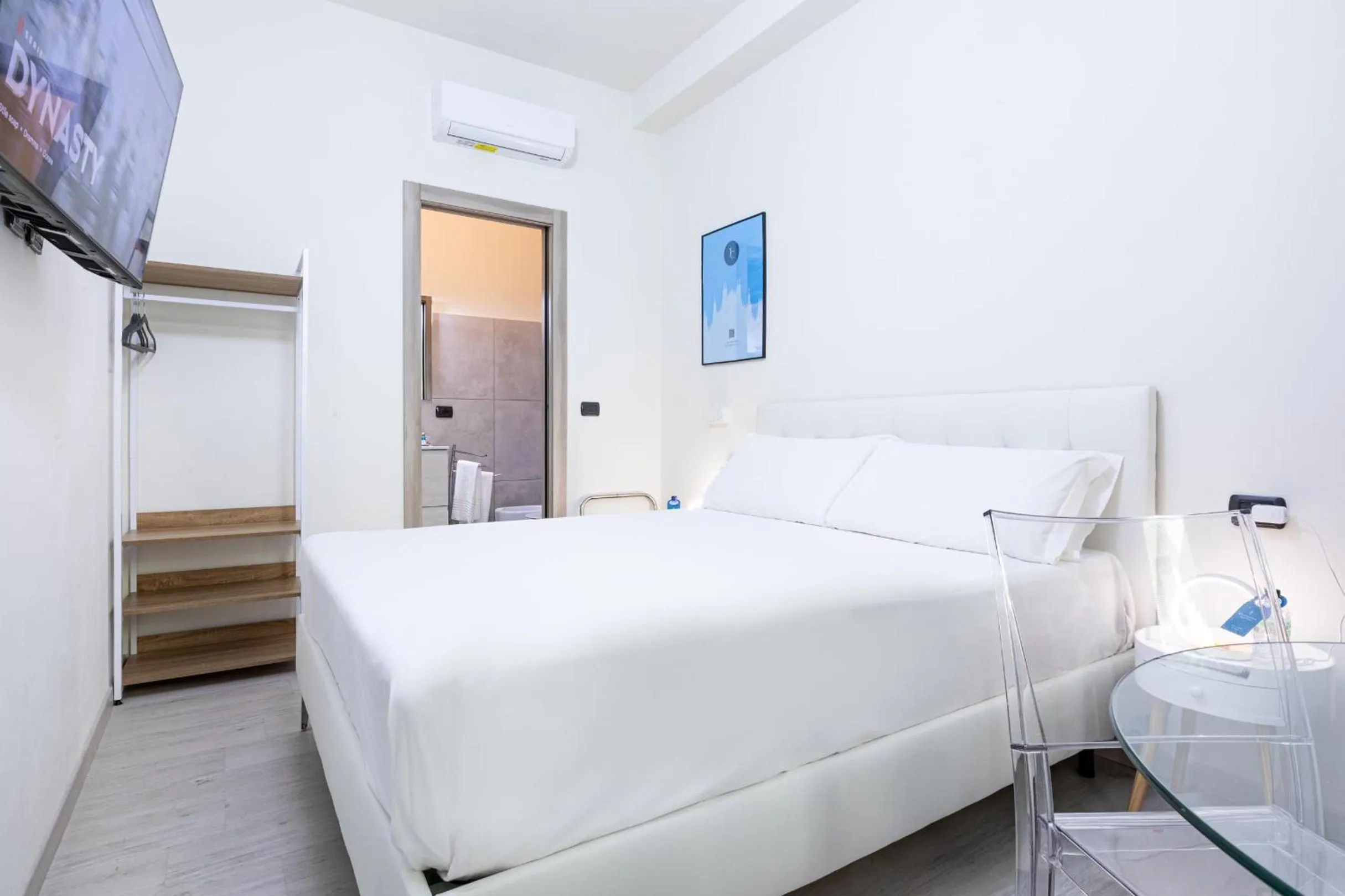 Bed in B&b Too Cute 2b Str8