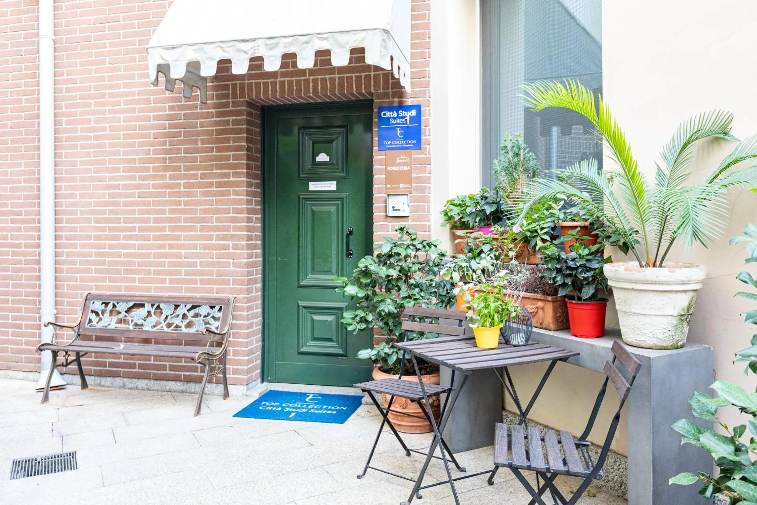 Facade/entrance in Città Studi Suites - Top Collection