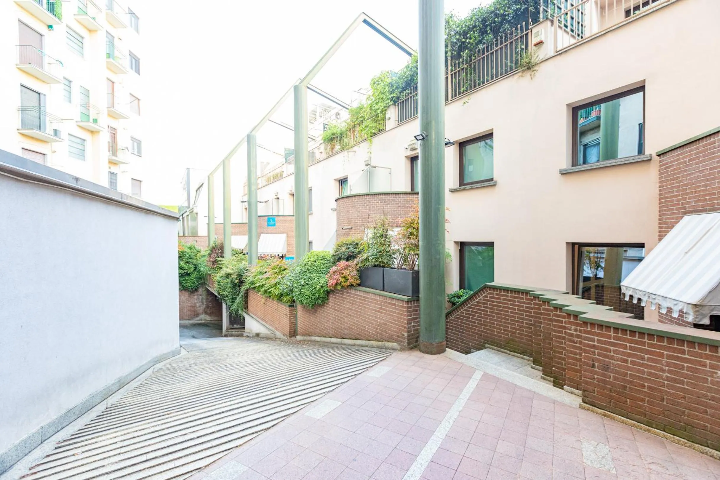 Property building in Città Studi Suites - Top Collection