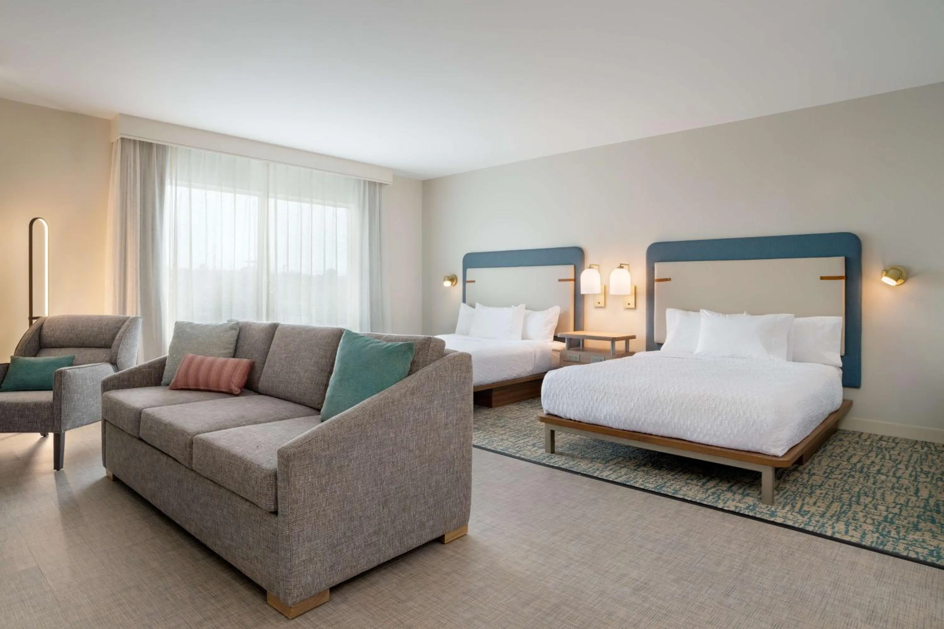 Living room, Bed in Homewood Suites By Hilton Goldsboro