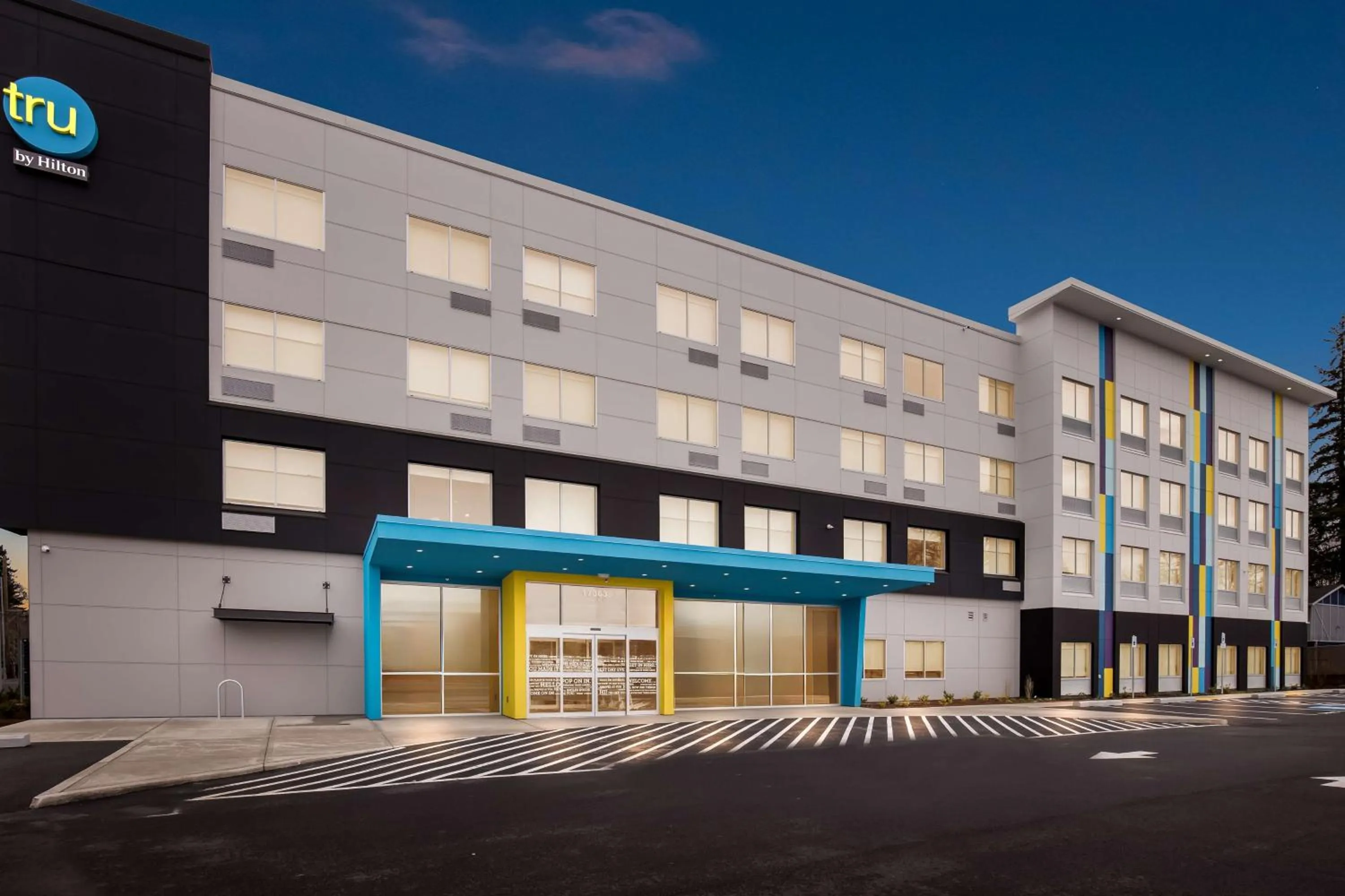 Property building in Tru By Hilton Aloha Beaverton