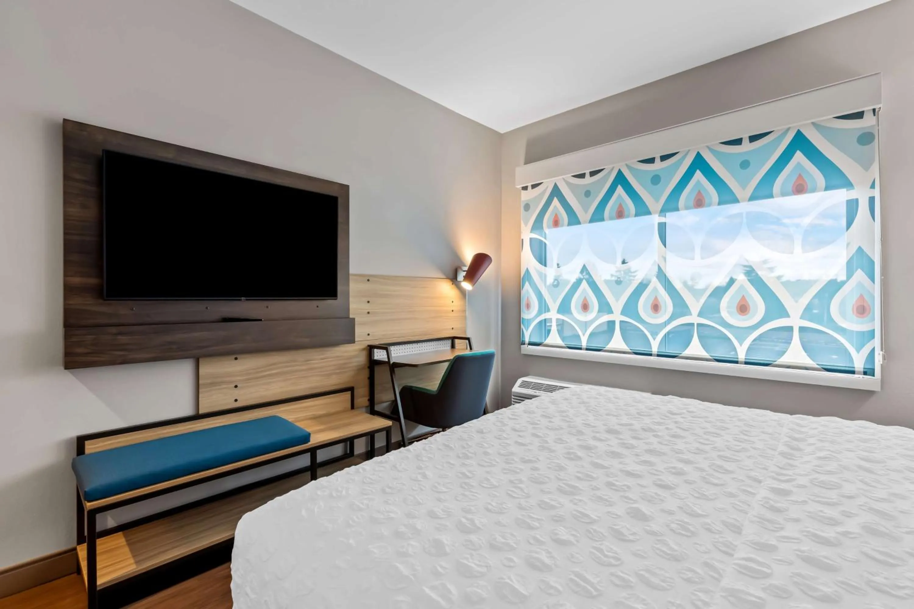 Bed in Tru By Hilton Aloha Beaverton