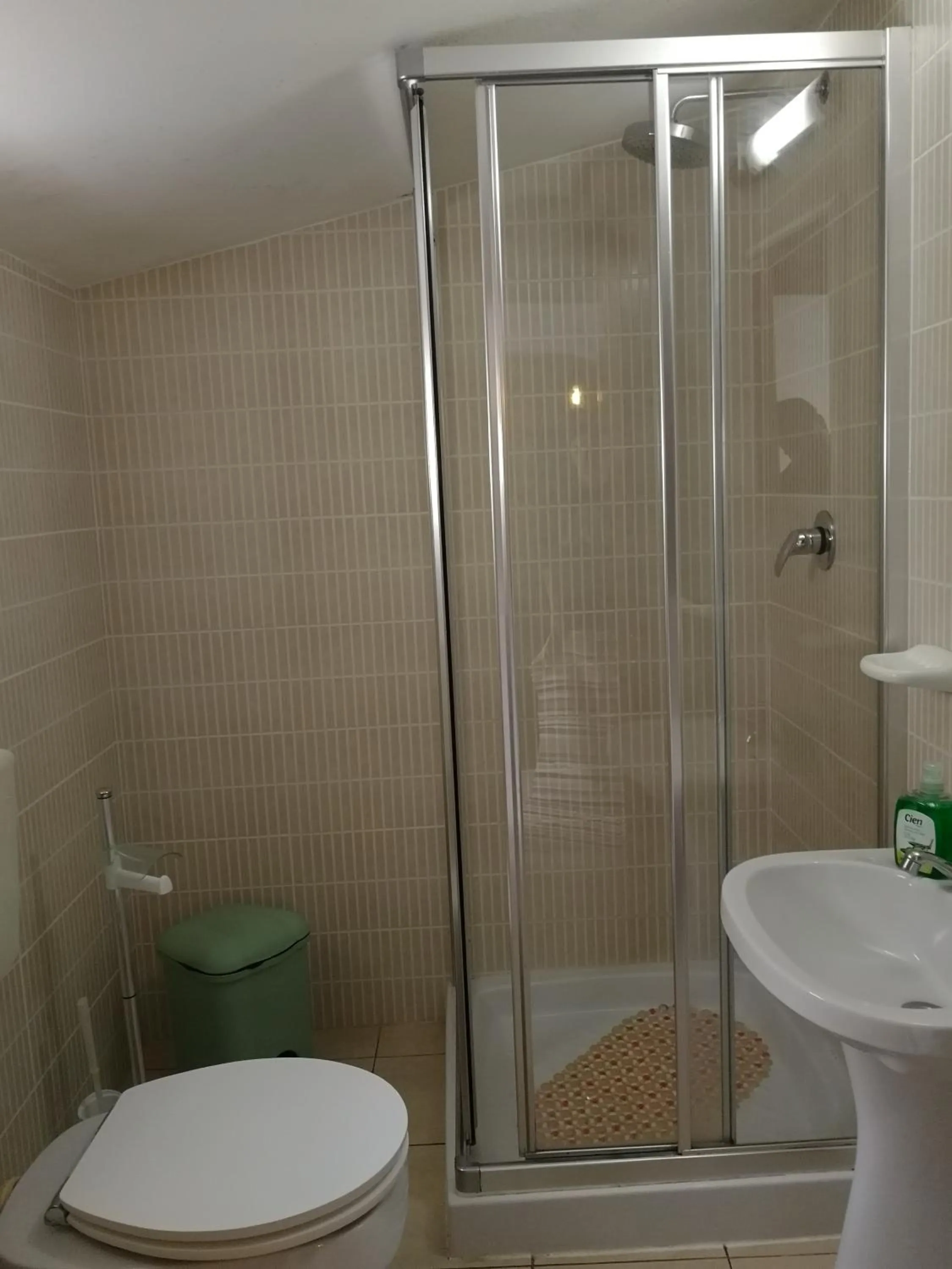 Bathroom in Lagos City Center Guest House & Hostel