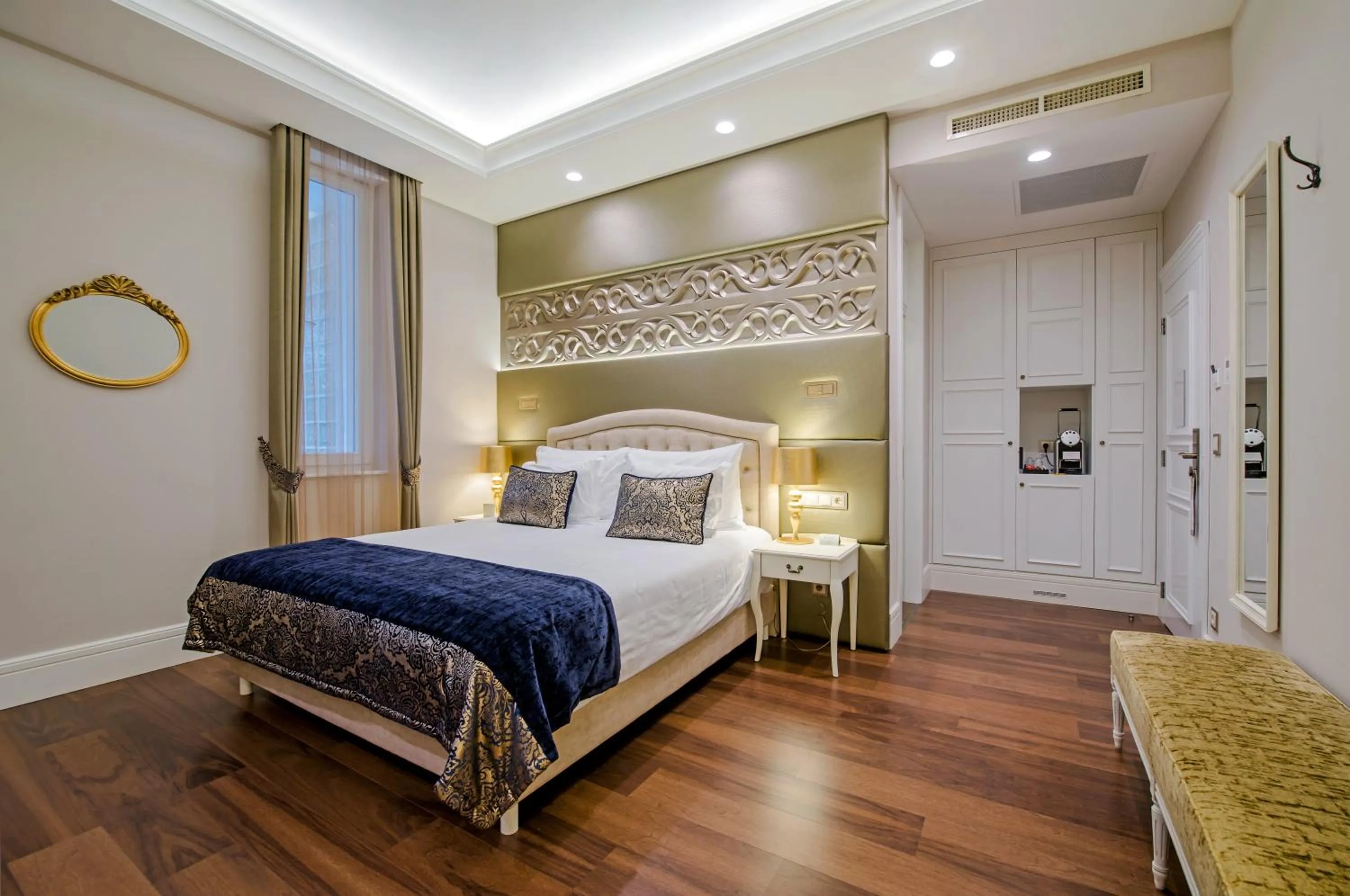 Bed in Prestige Hotel Budapest