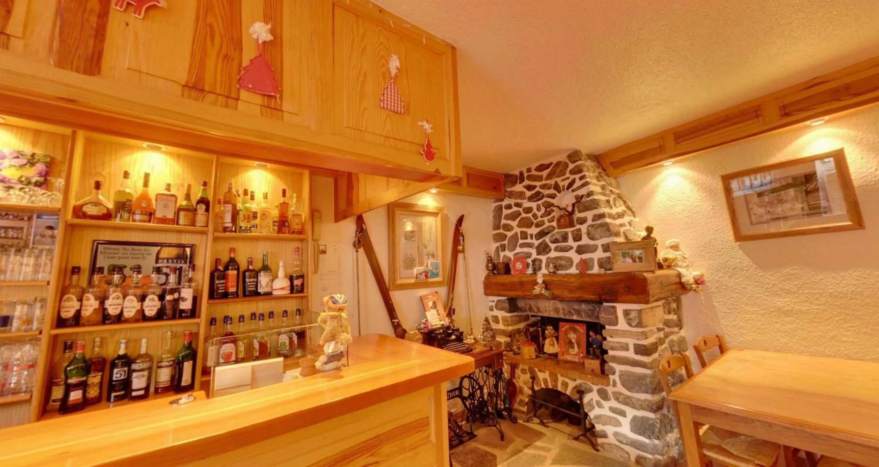 Lounge or bar in Hôtel Le Lievre Blanc