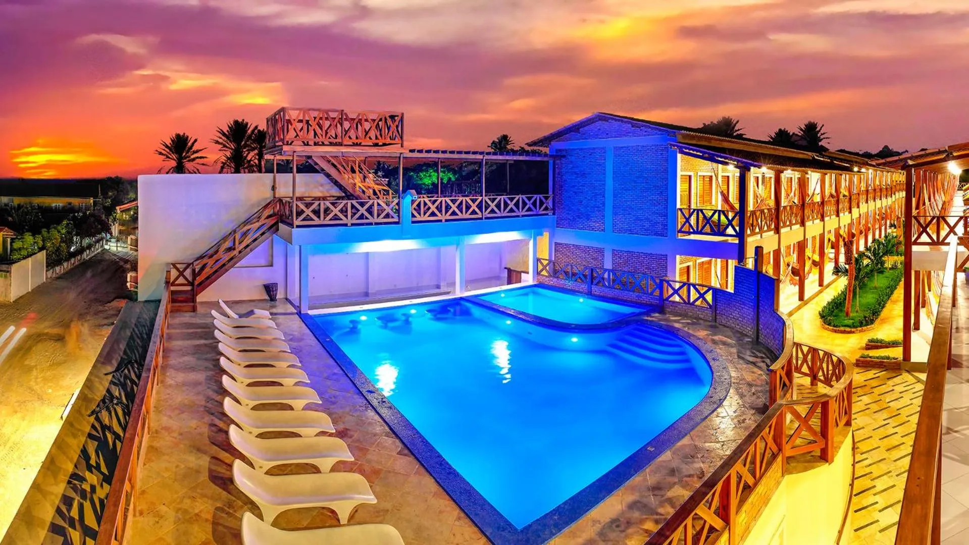 Pool view in Hotel Jeri