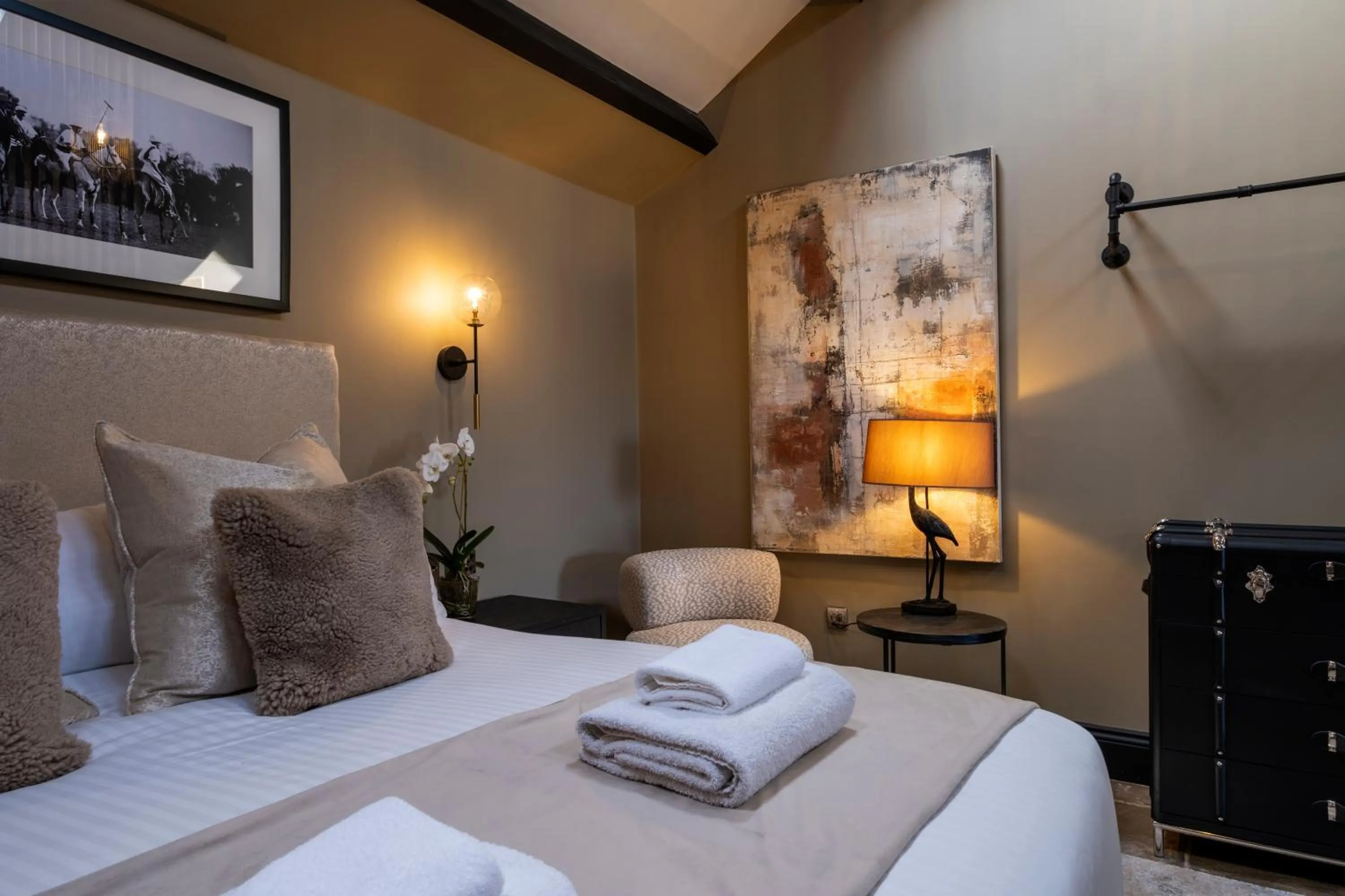 Bed in Derwent Manor Boutique Hotel