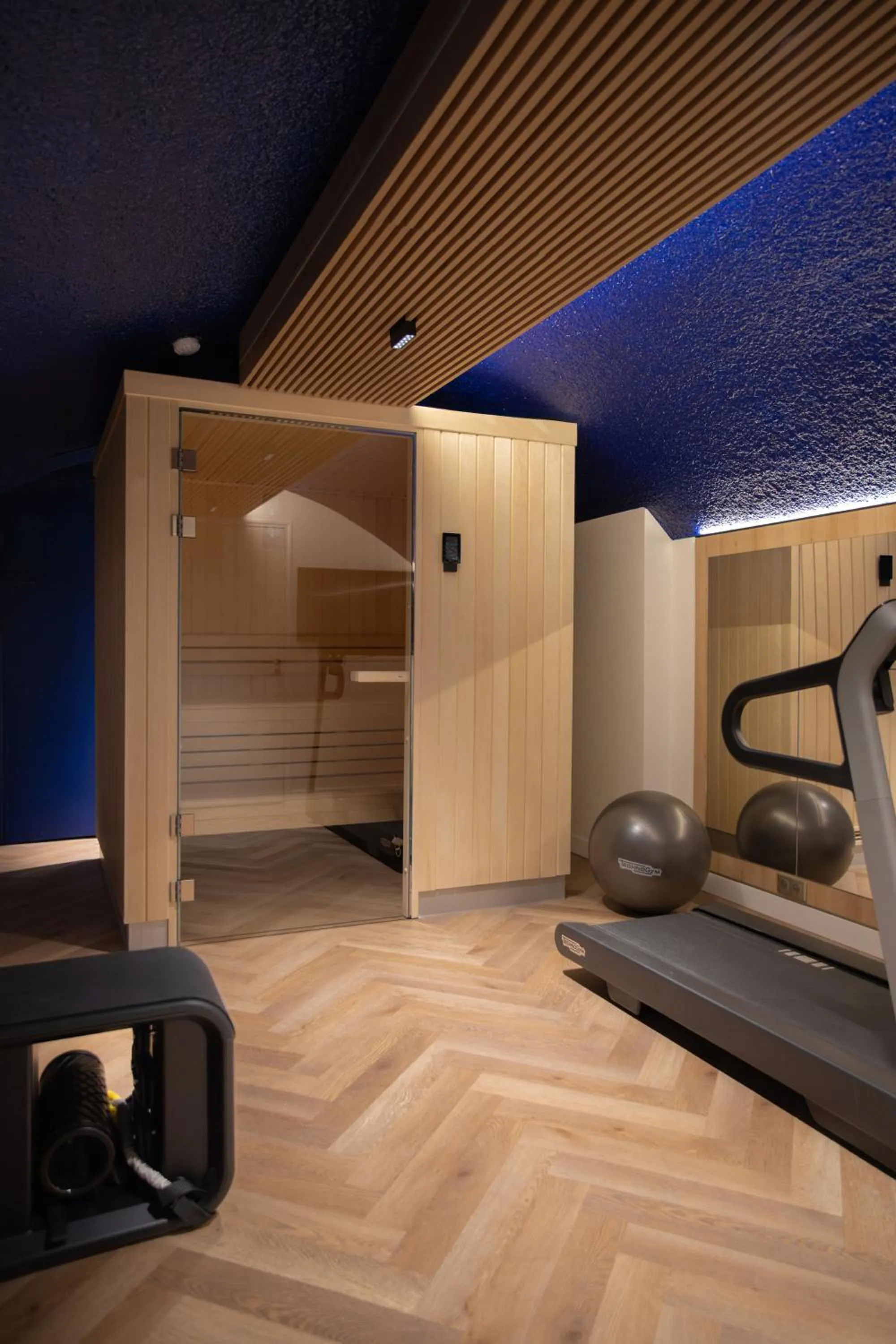Fitness centre/facilities in Hotel Leev Victoire & Spa